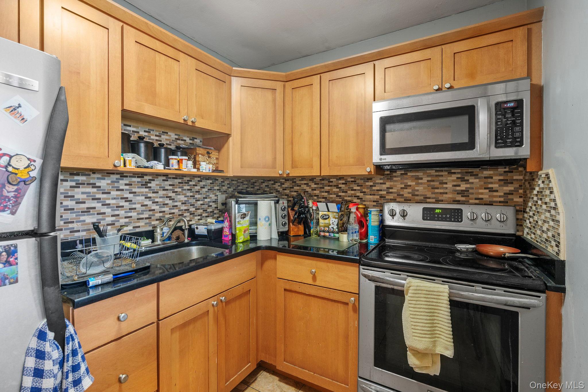 #8 photo, 24 Russet Road, Poughkeepsie , NY 12601