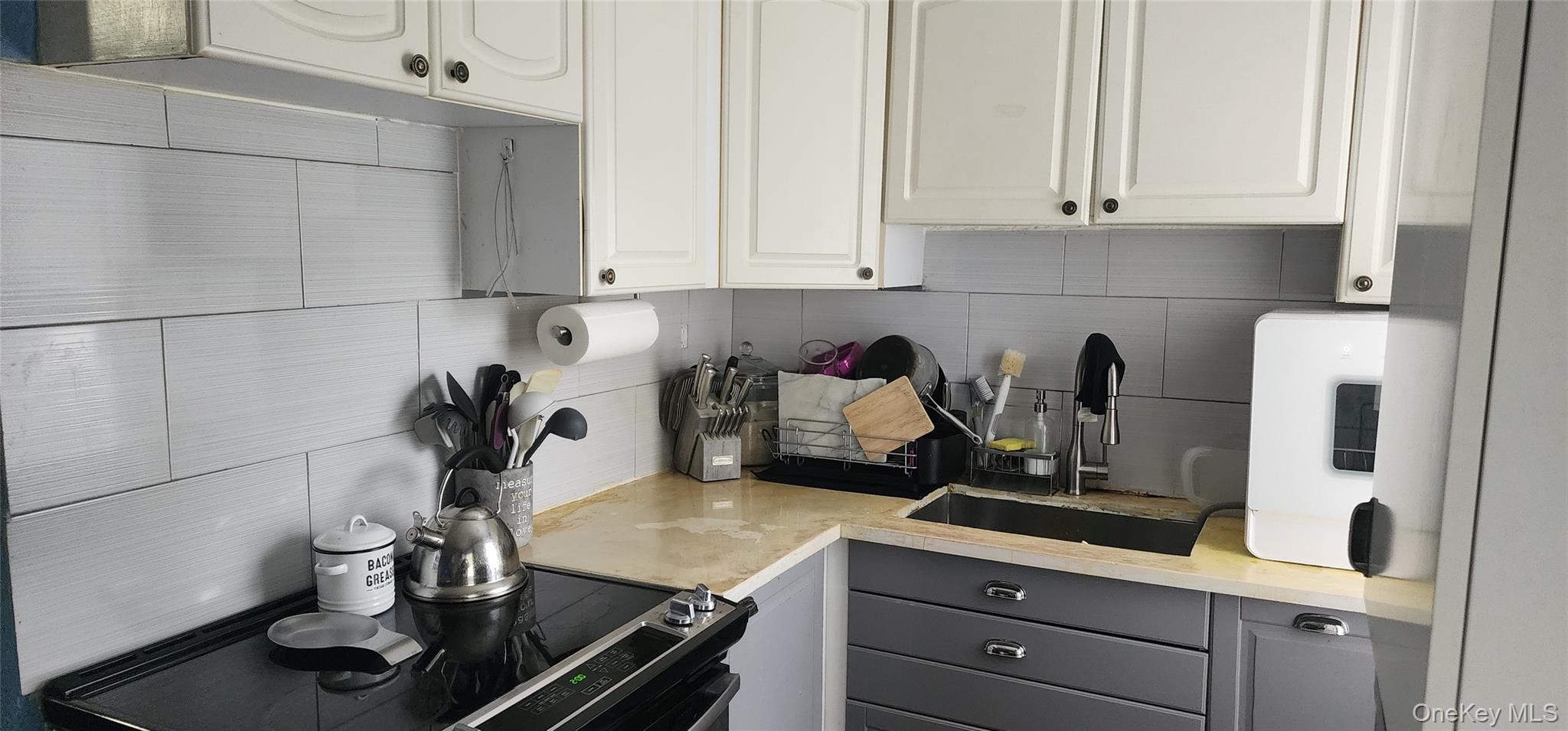 #2 photo, 92 Robinson Avenue, Newburgh , NY 12550