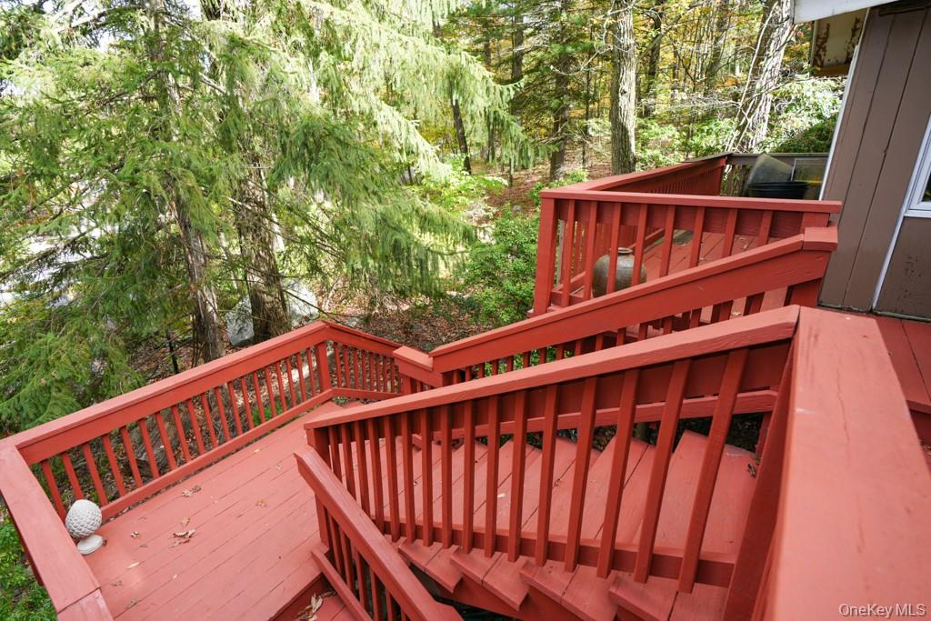 #18 photo, 53 Cross Ridge Road, Tuxedo Park , NY 10987