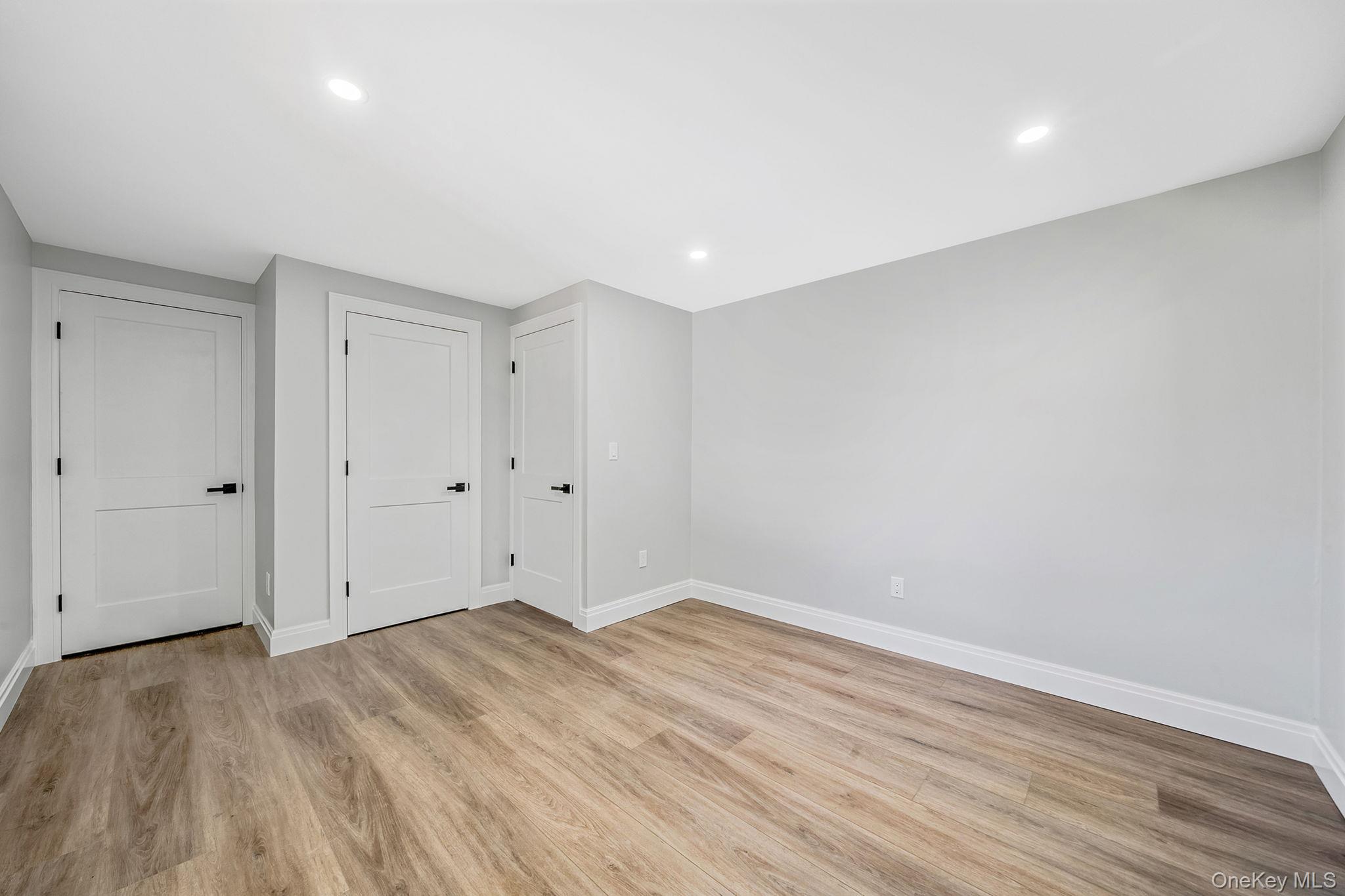 #14 photo, 45 Arrowhead Drive, サフォーク郡 Shirley , NY 11967