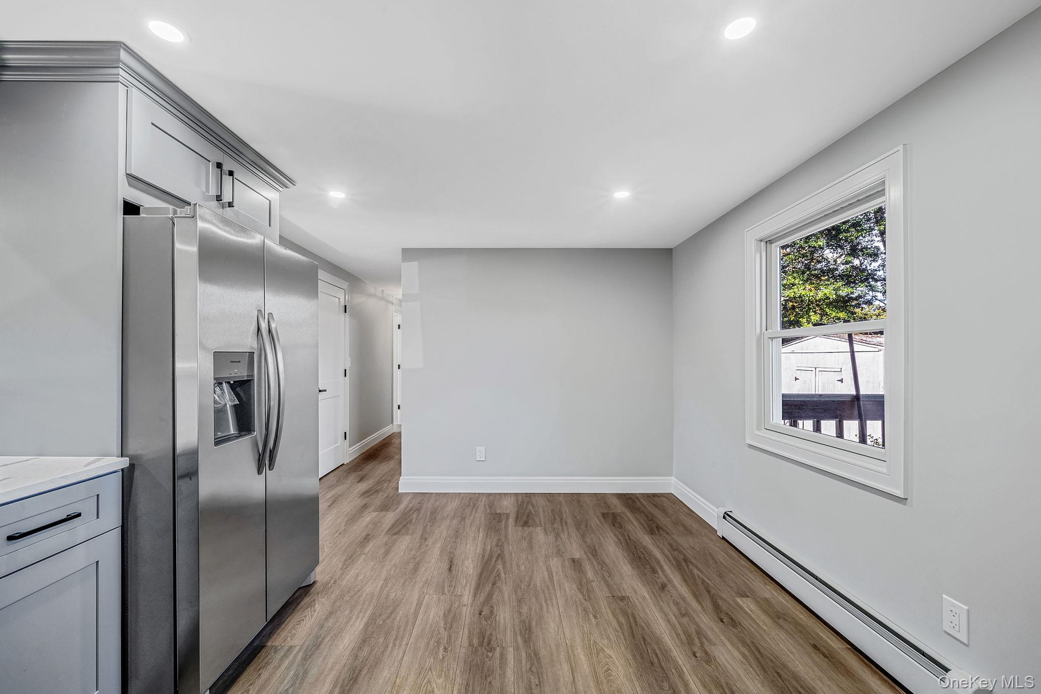 #7 photo, 45 Arrowhead Drive, サフォーク郡 Shirley , NY 11967