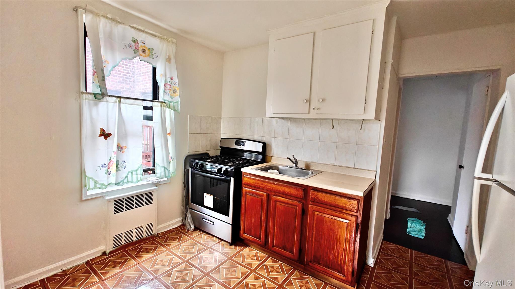 #12 photo, 94-11 34th Road, クイーンズ区 Jackson Heights , NY 11372