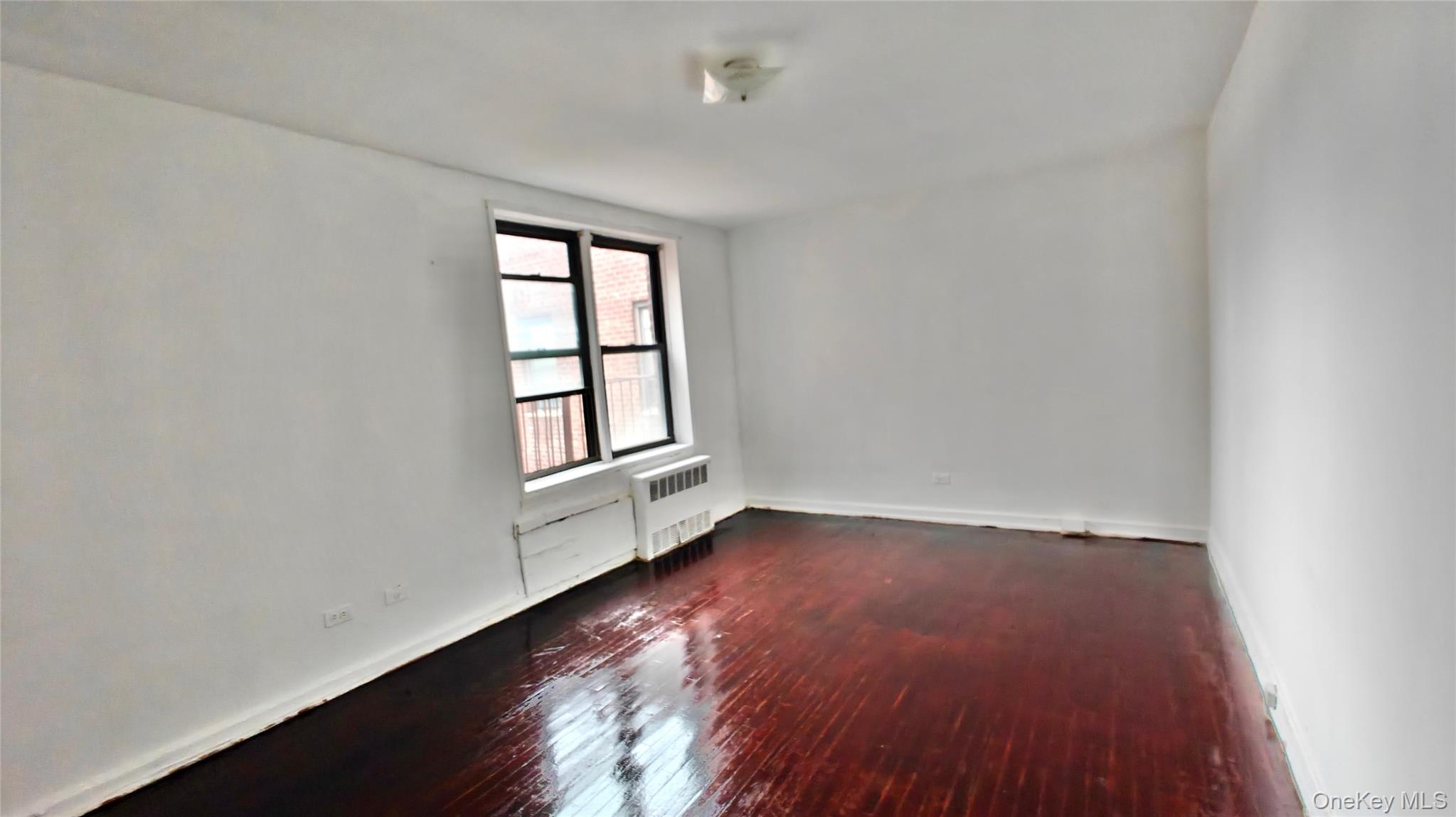 #14 photo, 94-11 34th Road, クイーンズ区 Jackson Heights , NY 11372