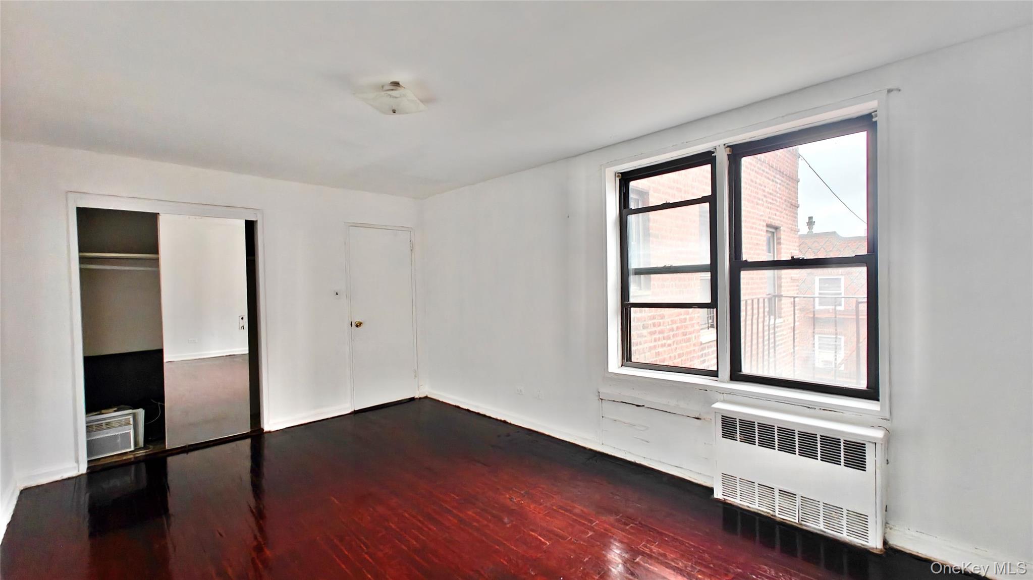 #16 photo, 94-11 34th Road, クイーンズ区 Jackson Heights , NY 11372