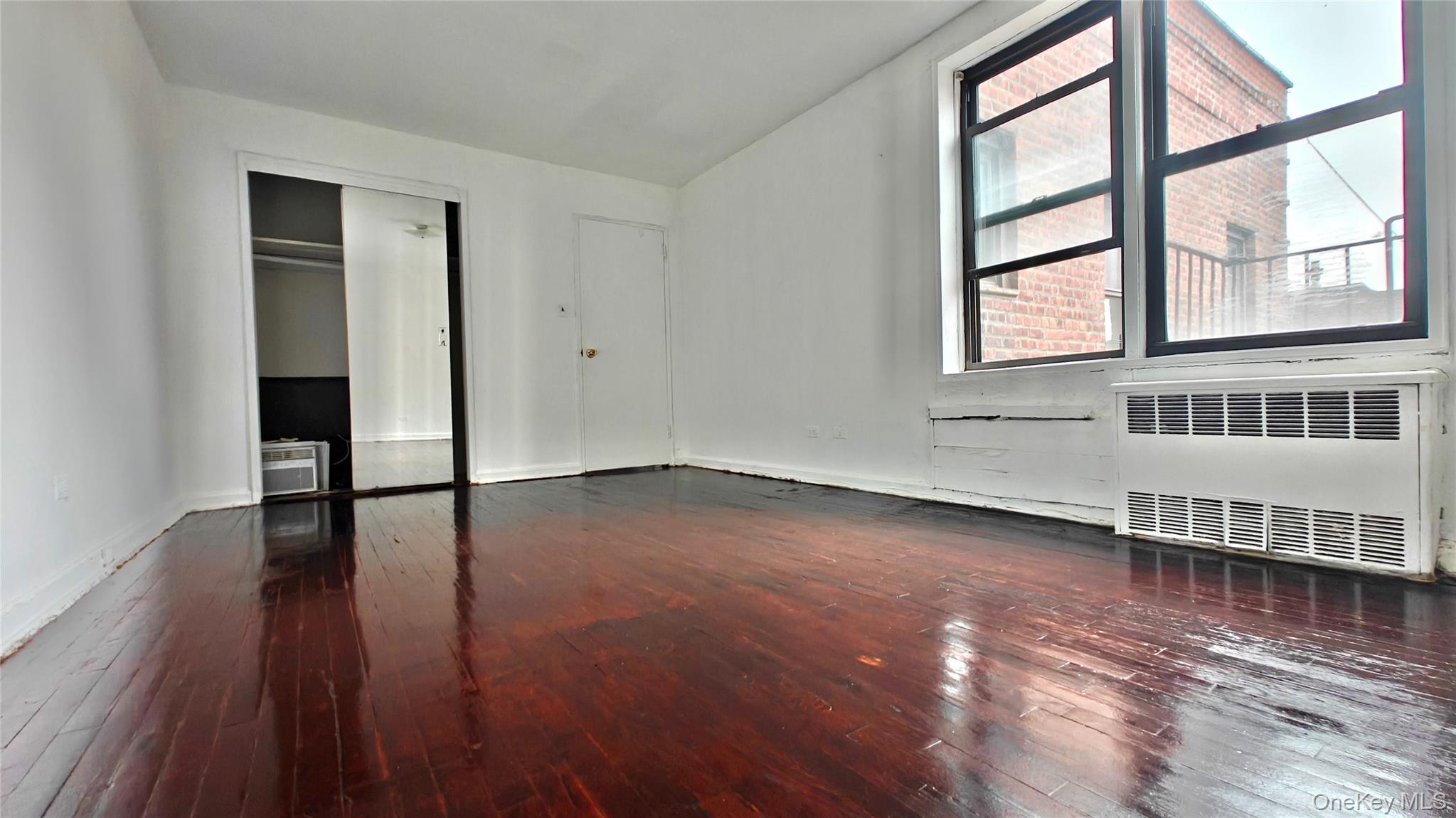 #17 photo, 94-11 34th Road, クイーンズ区 Jackson Heights , NY 11372