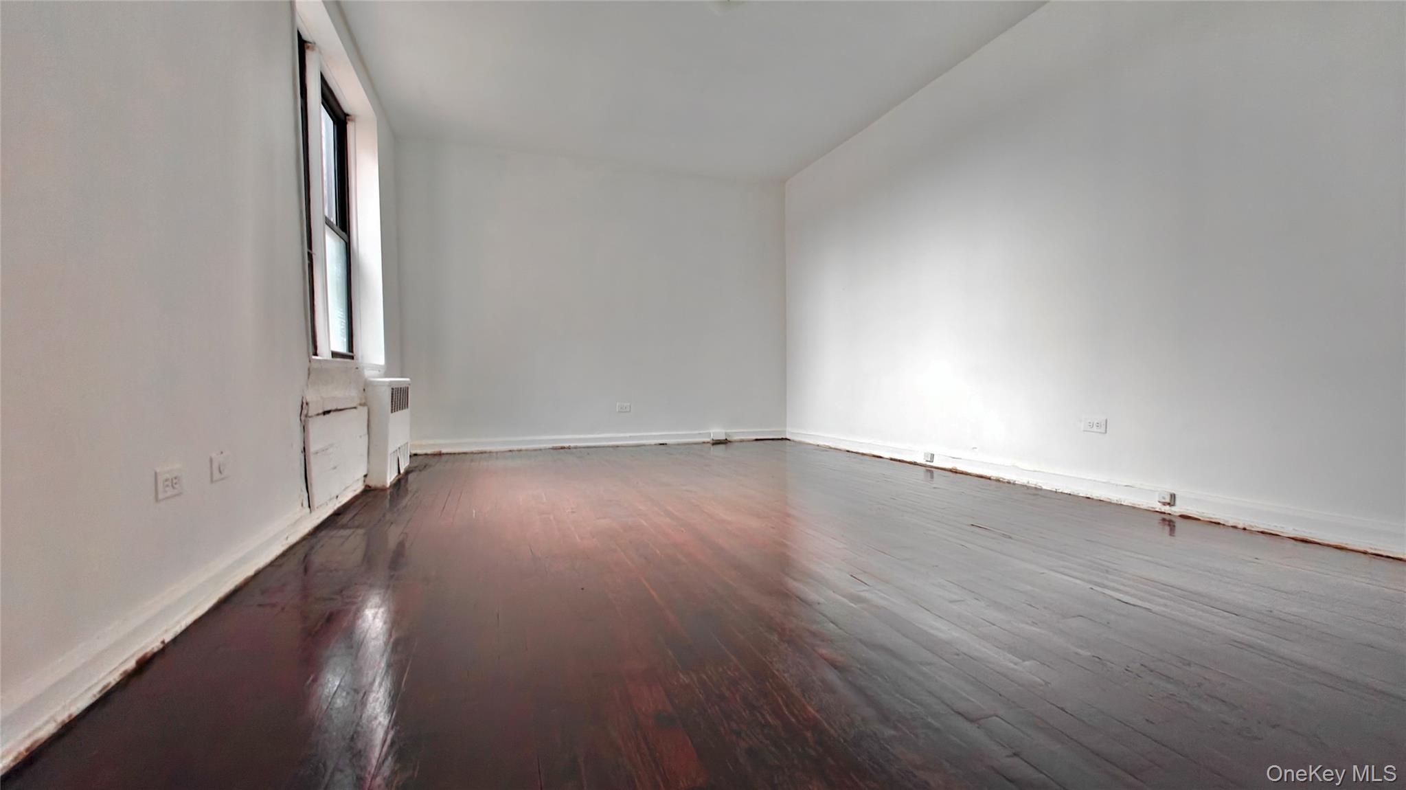 #18 photo, 94-11 34th Road, クイーンズ区 Jackson Heights , NY 11372