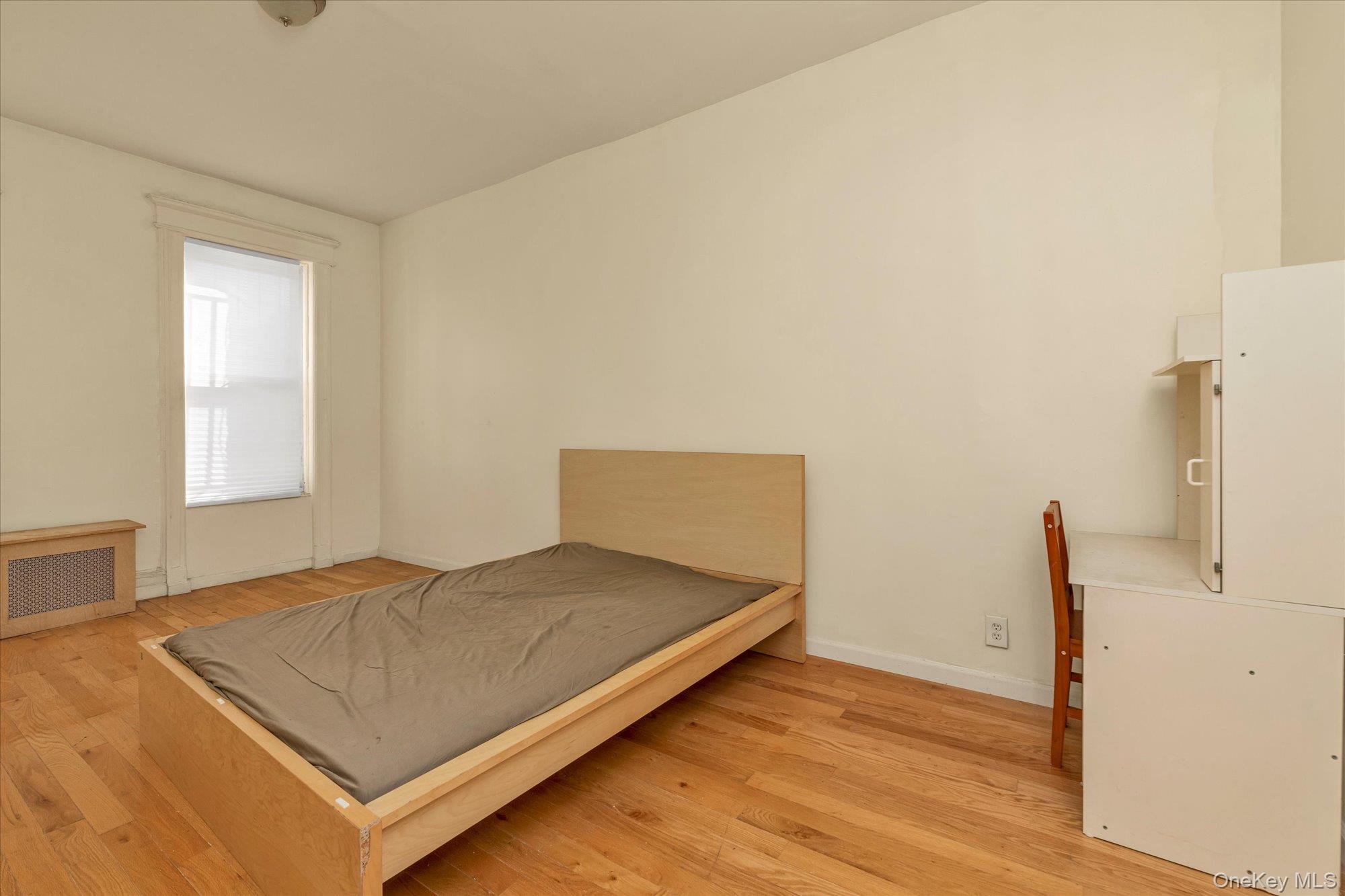 #8 photo, 8615 75th Street, クイーンズ区 Woodhaven , NY 11421