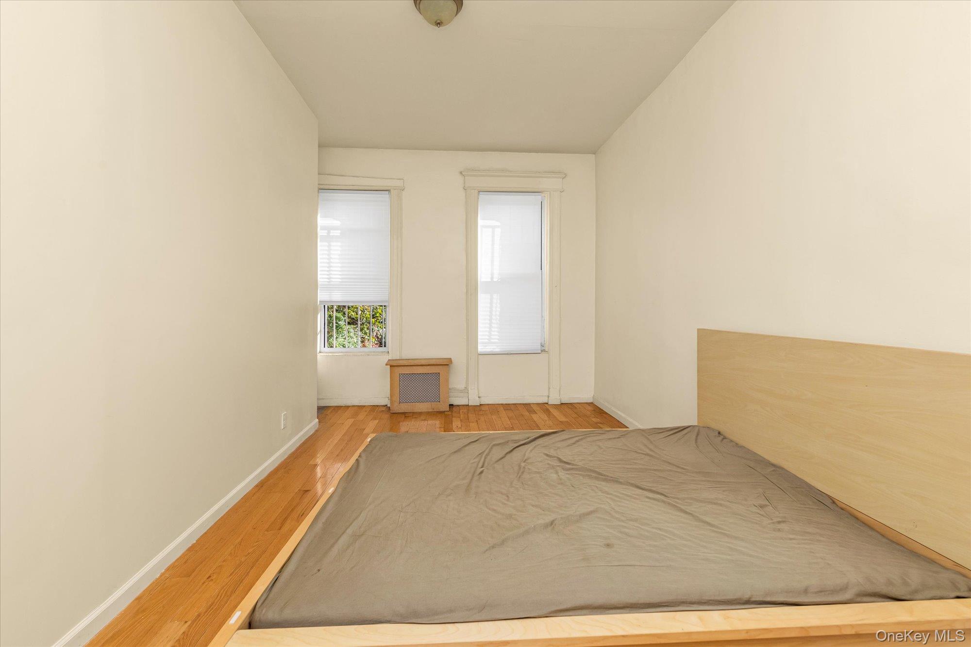 #9 photo, 8615 75th Street, クイーンズ区 Woodhaven , NY 11421