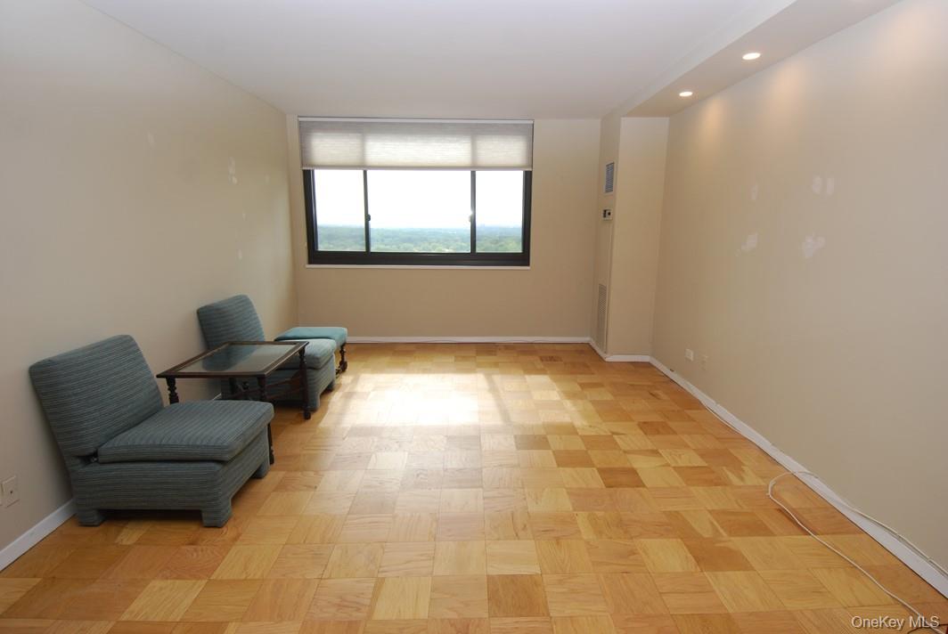 #10 photo, 26910 Grand Central Parkway, クイーンズ区 Floral Park , NY 11005