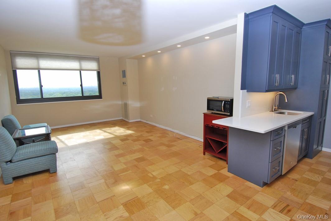 #5 photo, 26910 Grand Central Parkway, クイーンズ区 Floral Park , NY 11005