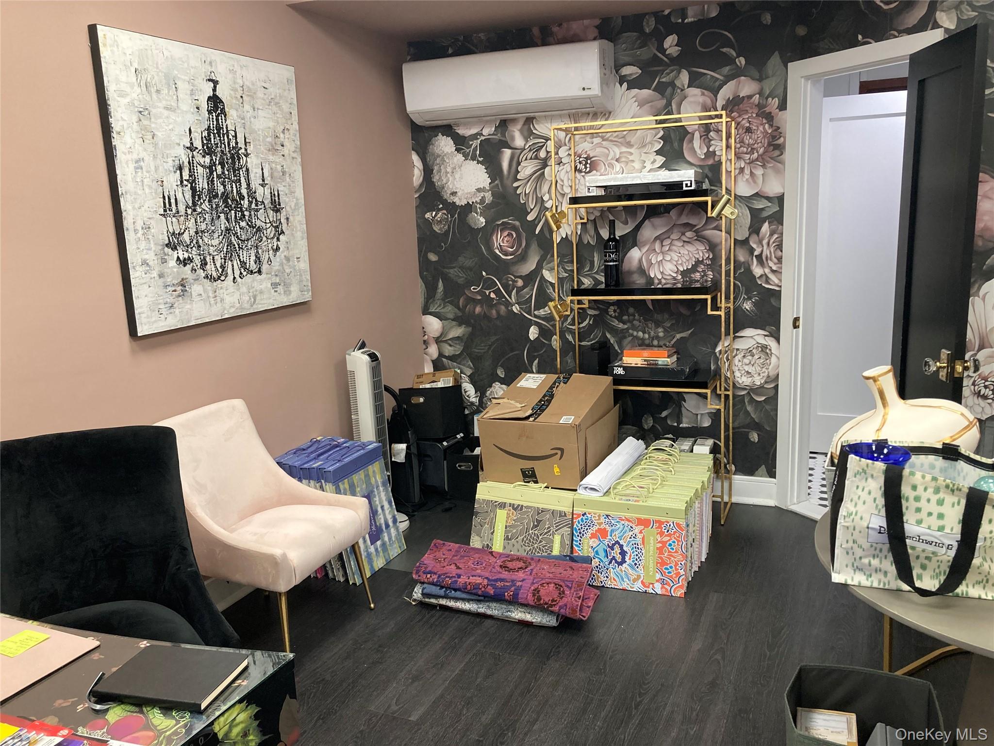 #3 photo, 17B Merrick Avenue, ナッソー郡 Merrick , NY 11566