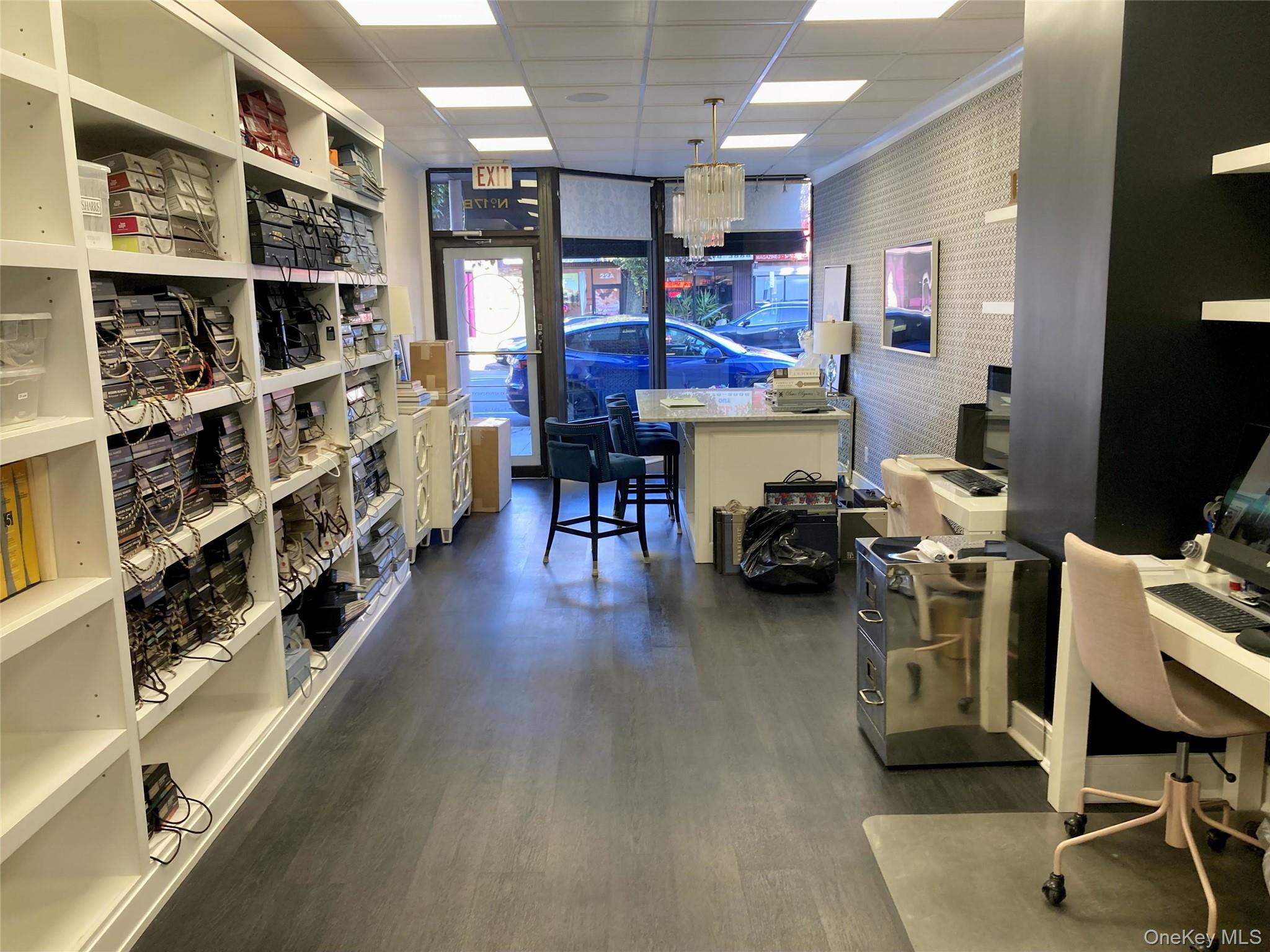 #5 photo, 17B Merrick Avenue, ナッソー郡 Merrick , NY 11566