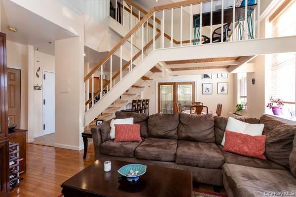 #1 photo, 1701 Crompond Road, Peekskill , NY 10566