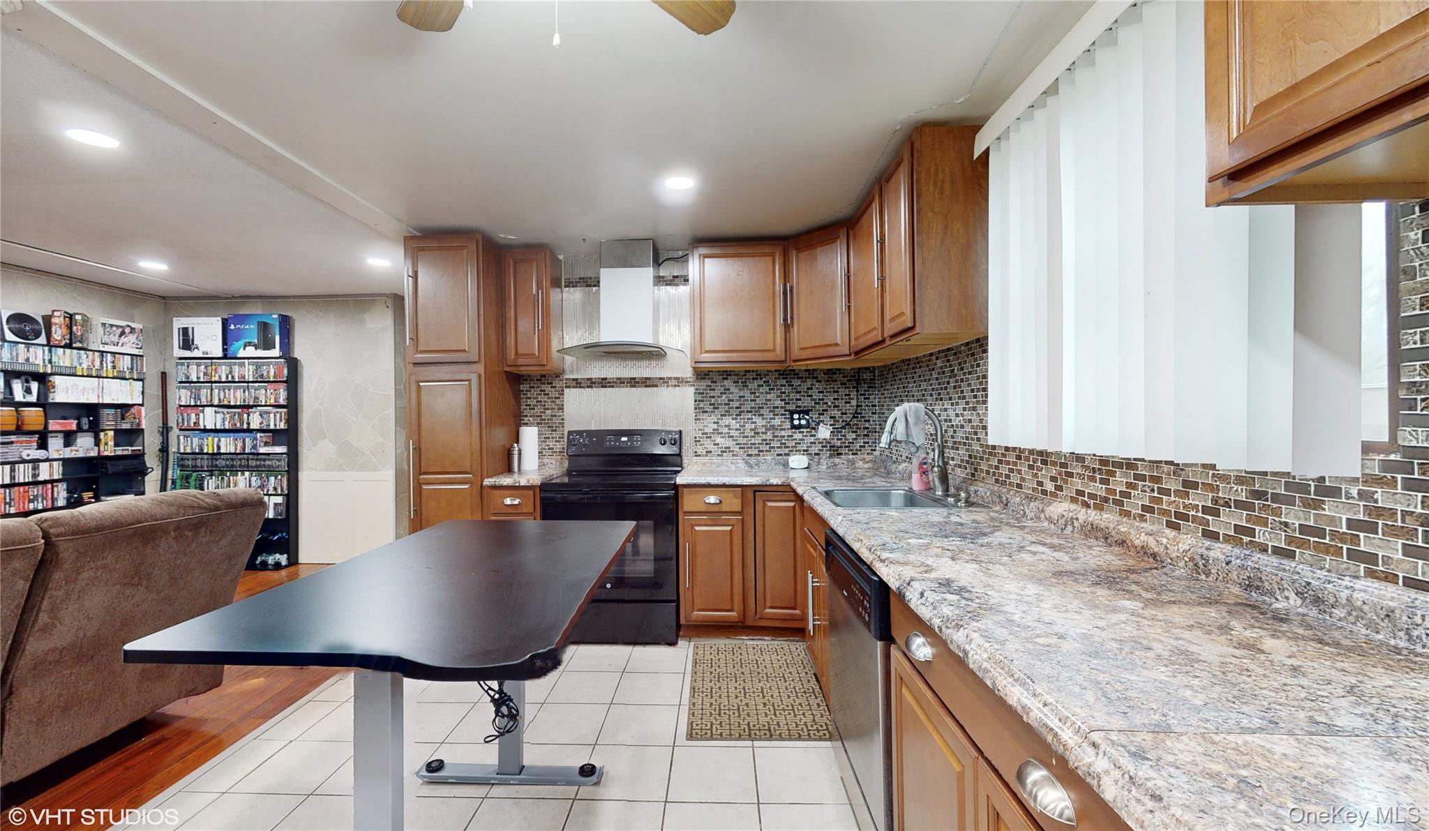 #19 photo, 7 Ox Yoke Road, Garrison , NY 10524