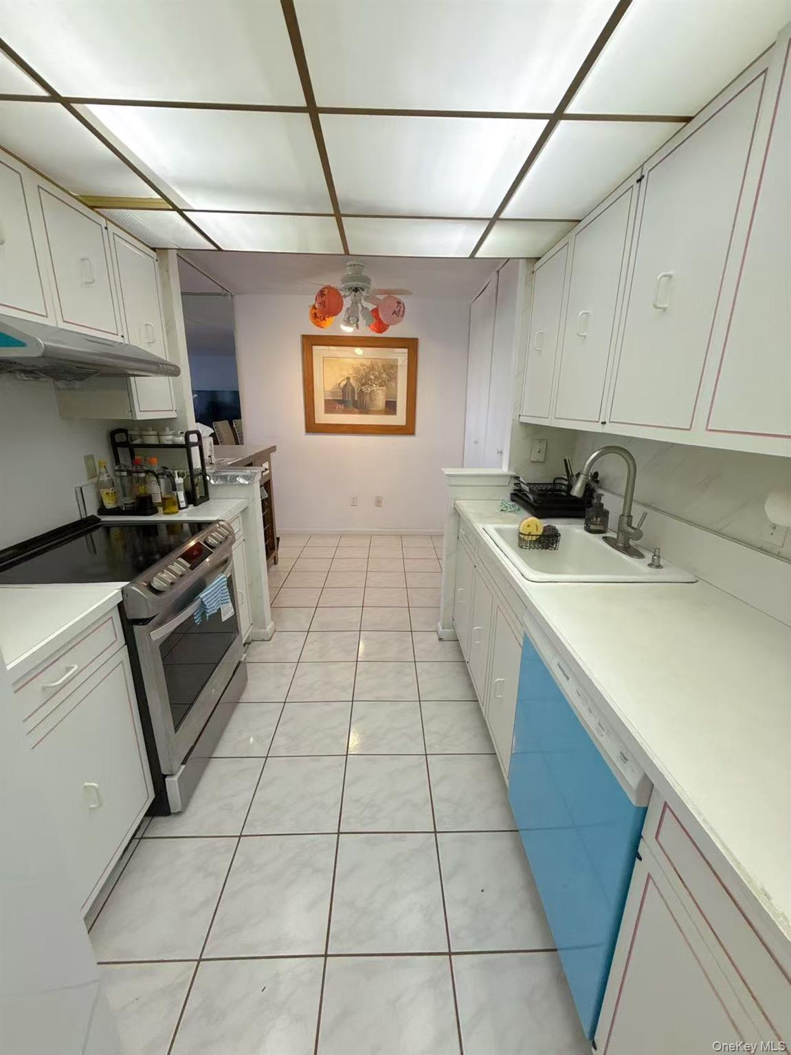 #13 photo, 100 High Point Drive, Hartsdale , NY 10530