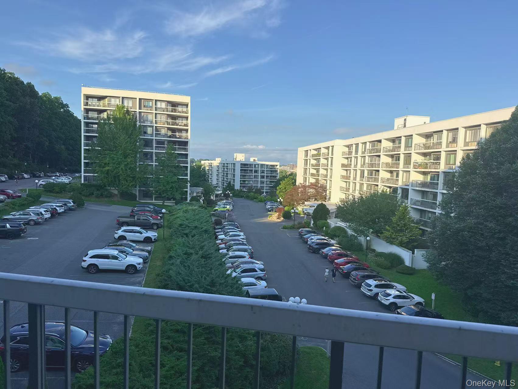 #16 photo, 100 High Point Drive, Hartsdale , NY 10530