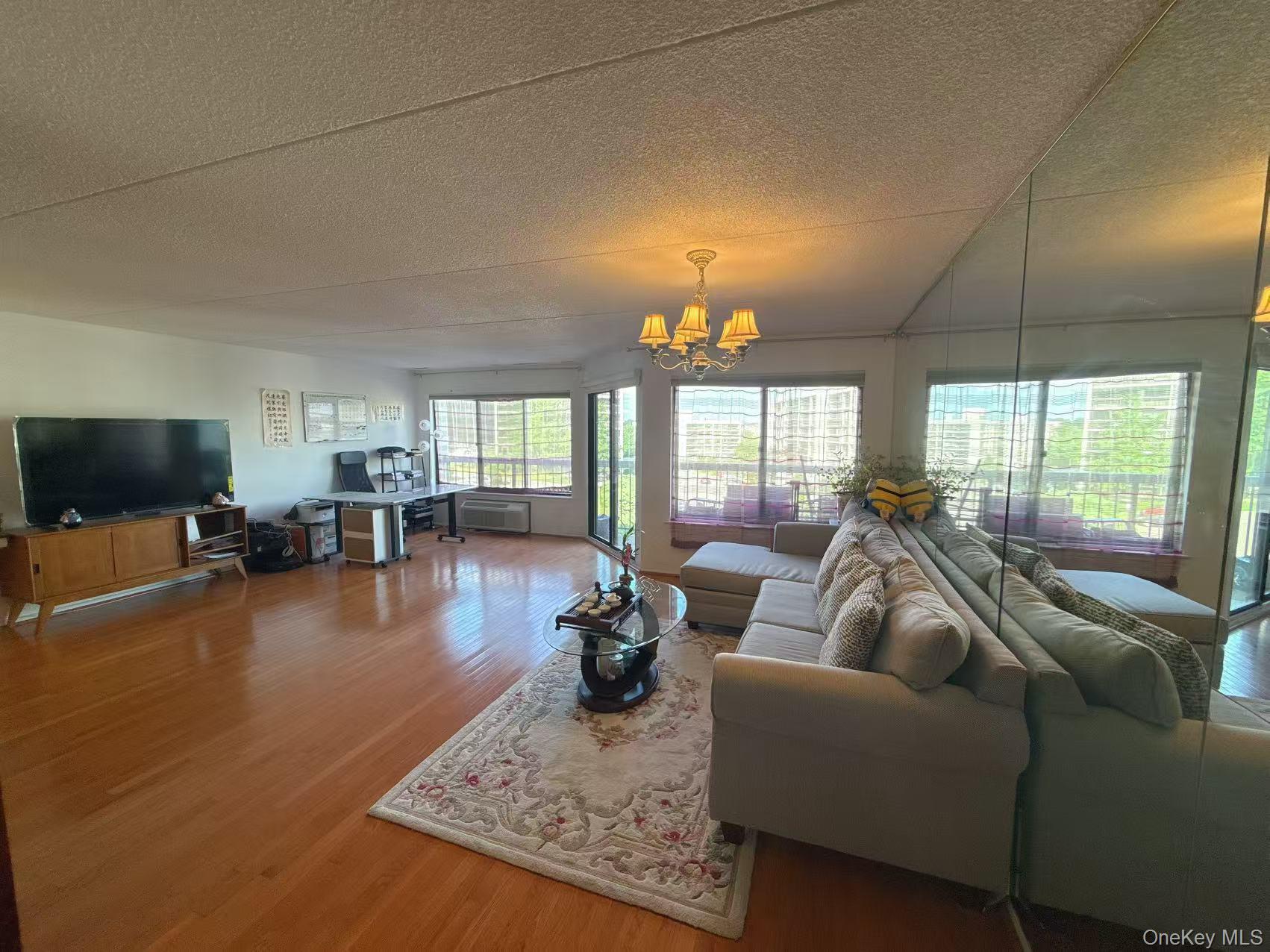 #2 photo, 100 High Point Drive, Hartsdale , NY 10530