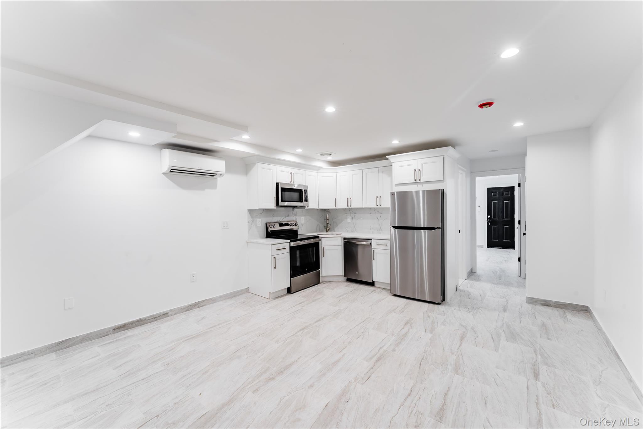 #12 photo, 30 Corbin Place, ブルックリン区 Brooklyn , NY 11235