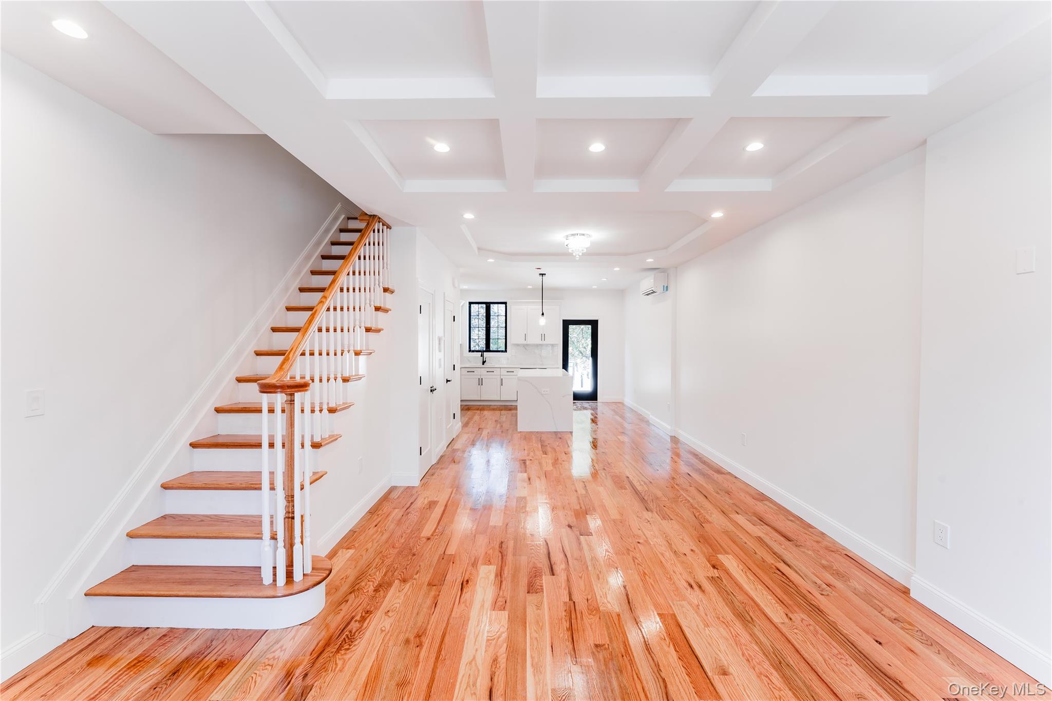 #3 photo, 30 Corbin Place, ブルックリン区 Brooklyn , NY 11235