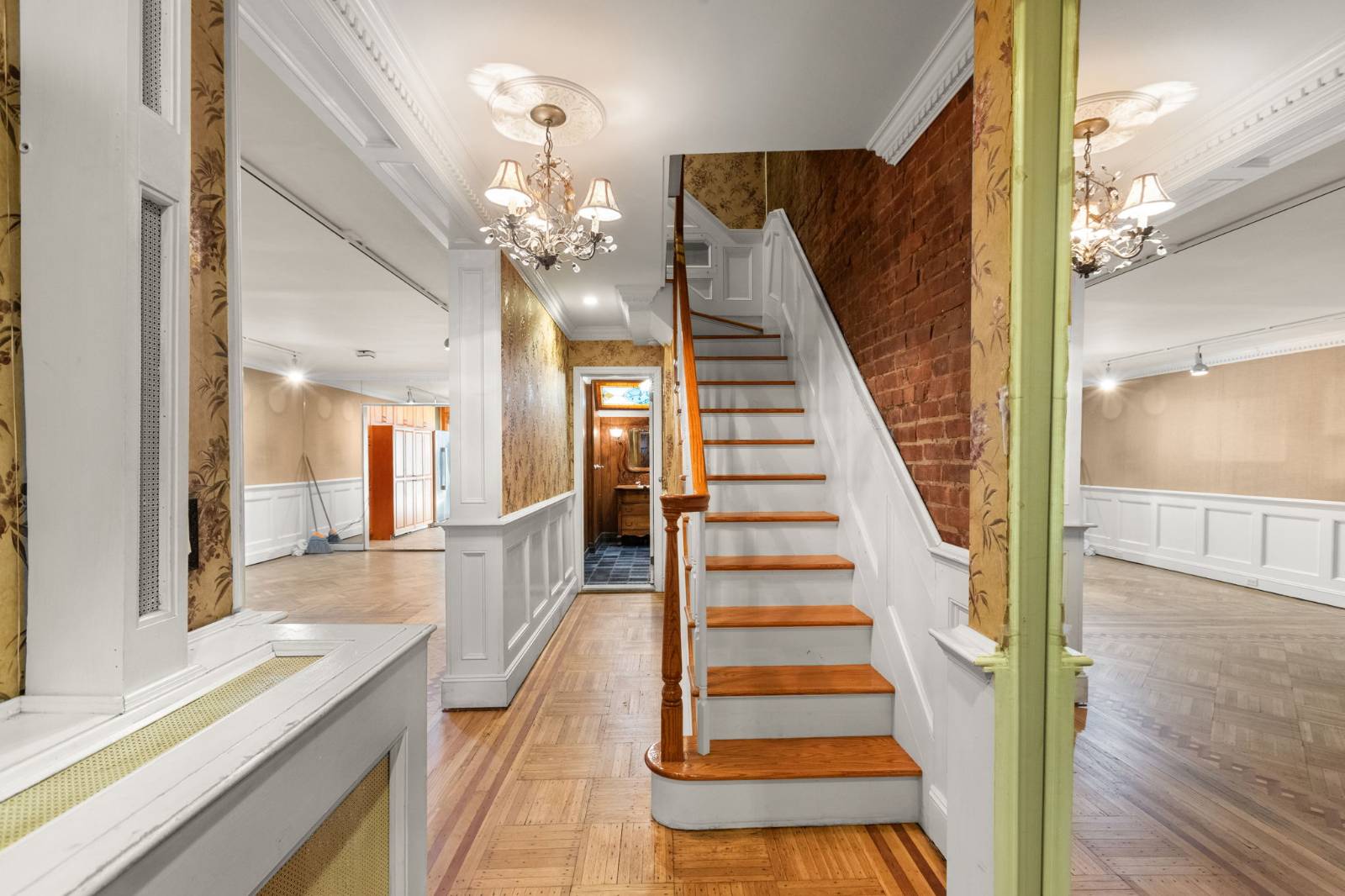 #8 photo, 338 Senator Street, ブルックリン区 Bay Ridge , NY 11220