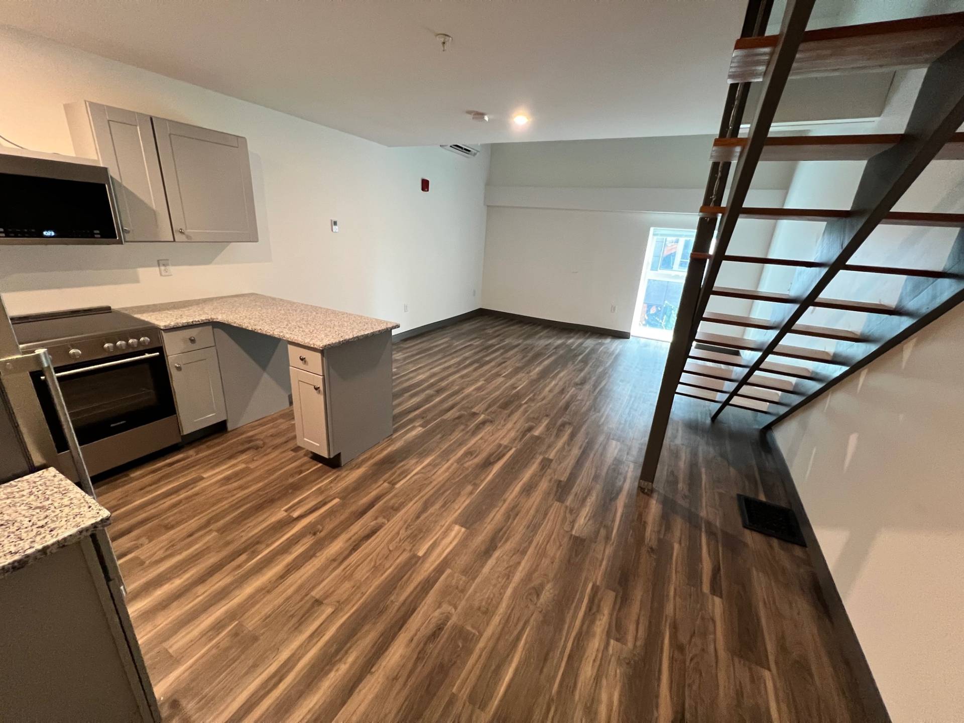 #5 photo, 480 South Salina Street, #304, Syracuse , NY 13202