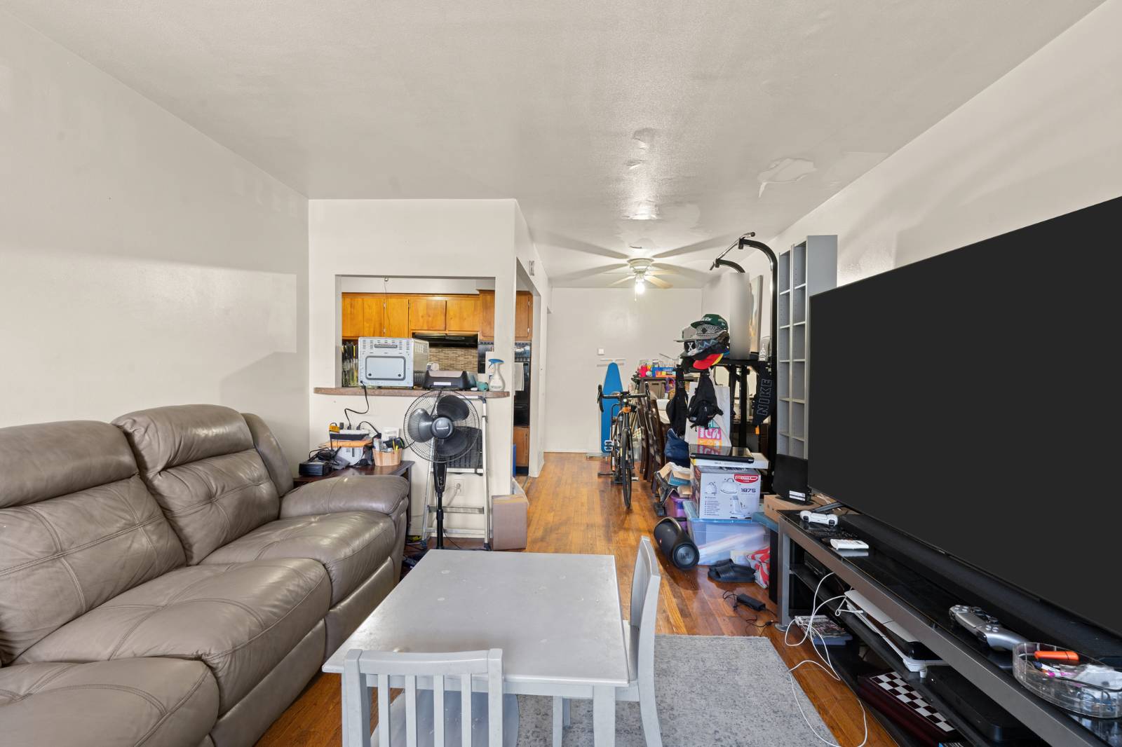 #6 photo, 765 Autumn Ave, ブルックリン区 Brooklyn , NY 11208