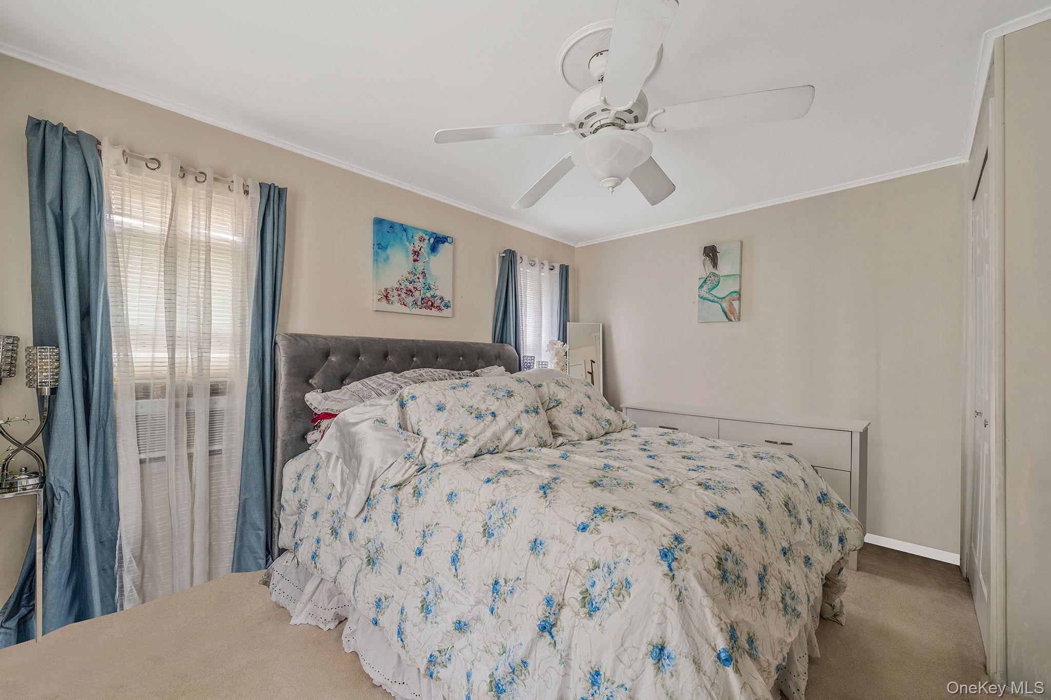 #10 photo, 14 West Drive, Bay Shore , NY 11706