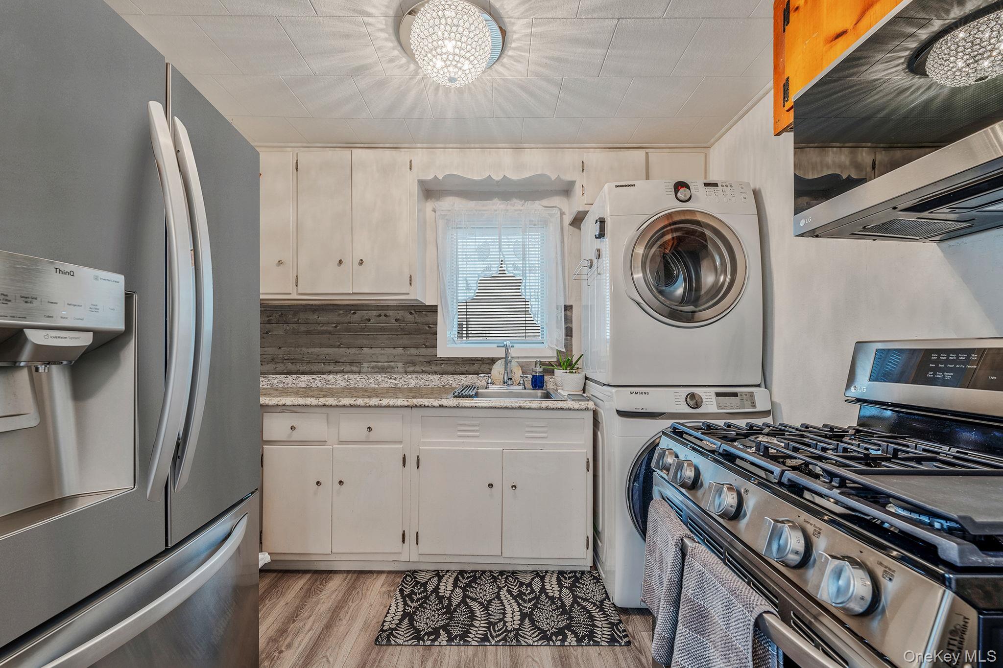 #5 photo, 14 West Drive, Bay Shore , NY 11706