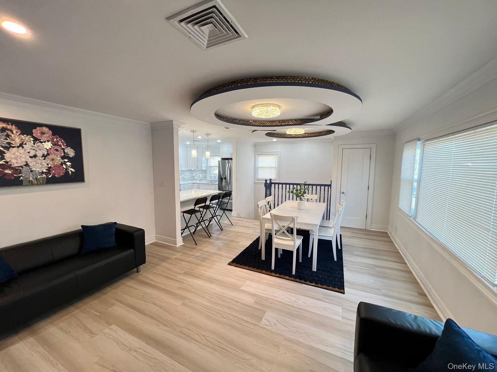 #5 photo, 20 Gibson Boulevard, ナッソー郡 Valley Stream , NY 11581