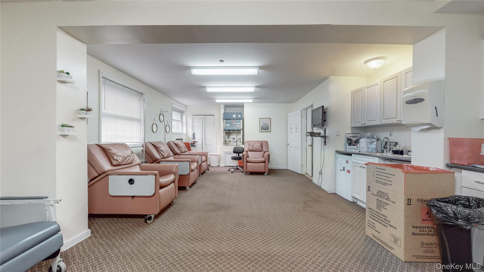 #13 photo, 566 Schenectady Avenue, ブルックリン区 Brooklyn , NY 11203