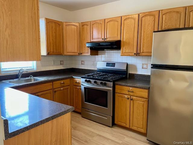 #7 photo, 32-32 60th Street, Woodside , NY 11377