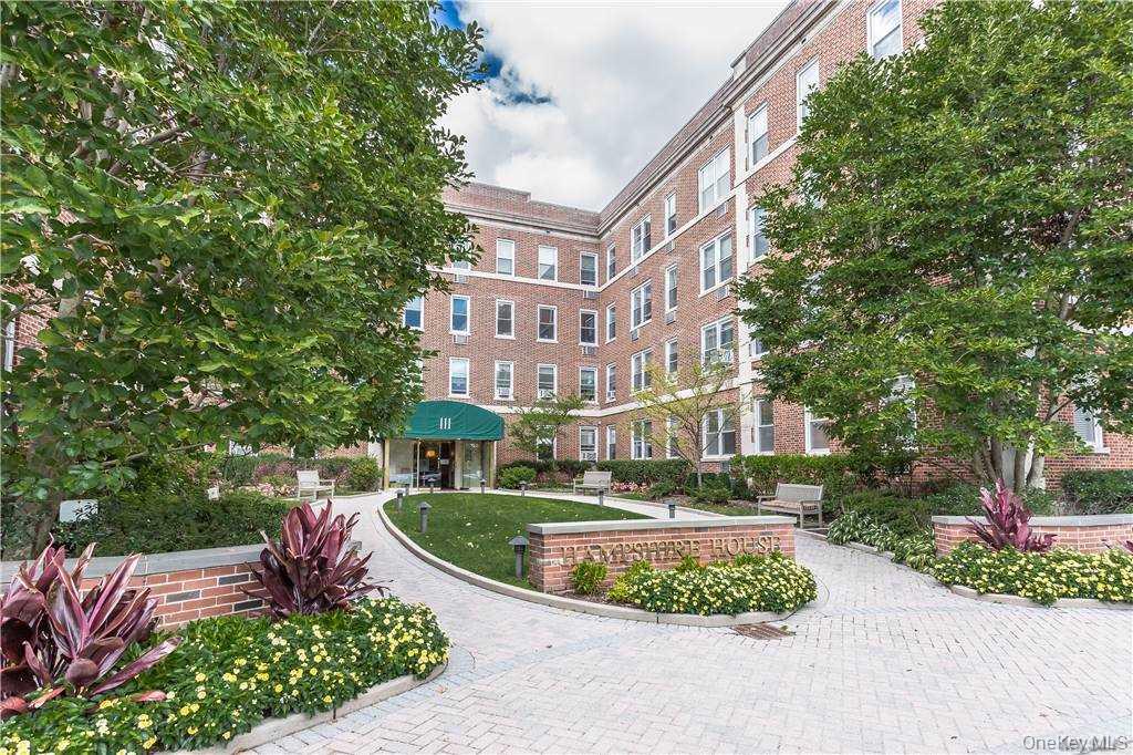 #2 photo, 111 7th Street, ナッソー郡 Garden City , NY 11530