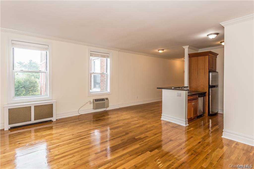 #5 photo, 111 7th Street, ナッソー郡 Garden City , NY 11530