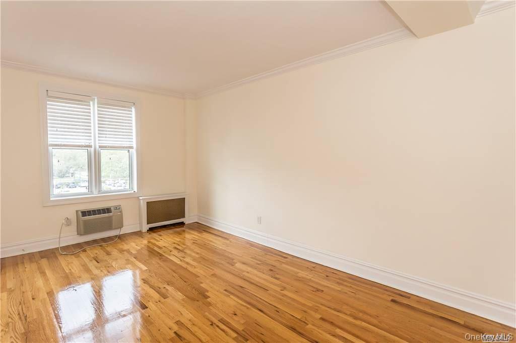 #9 photo, 111 7th Street, ナッソー郡 Garden City , NY 11530