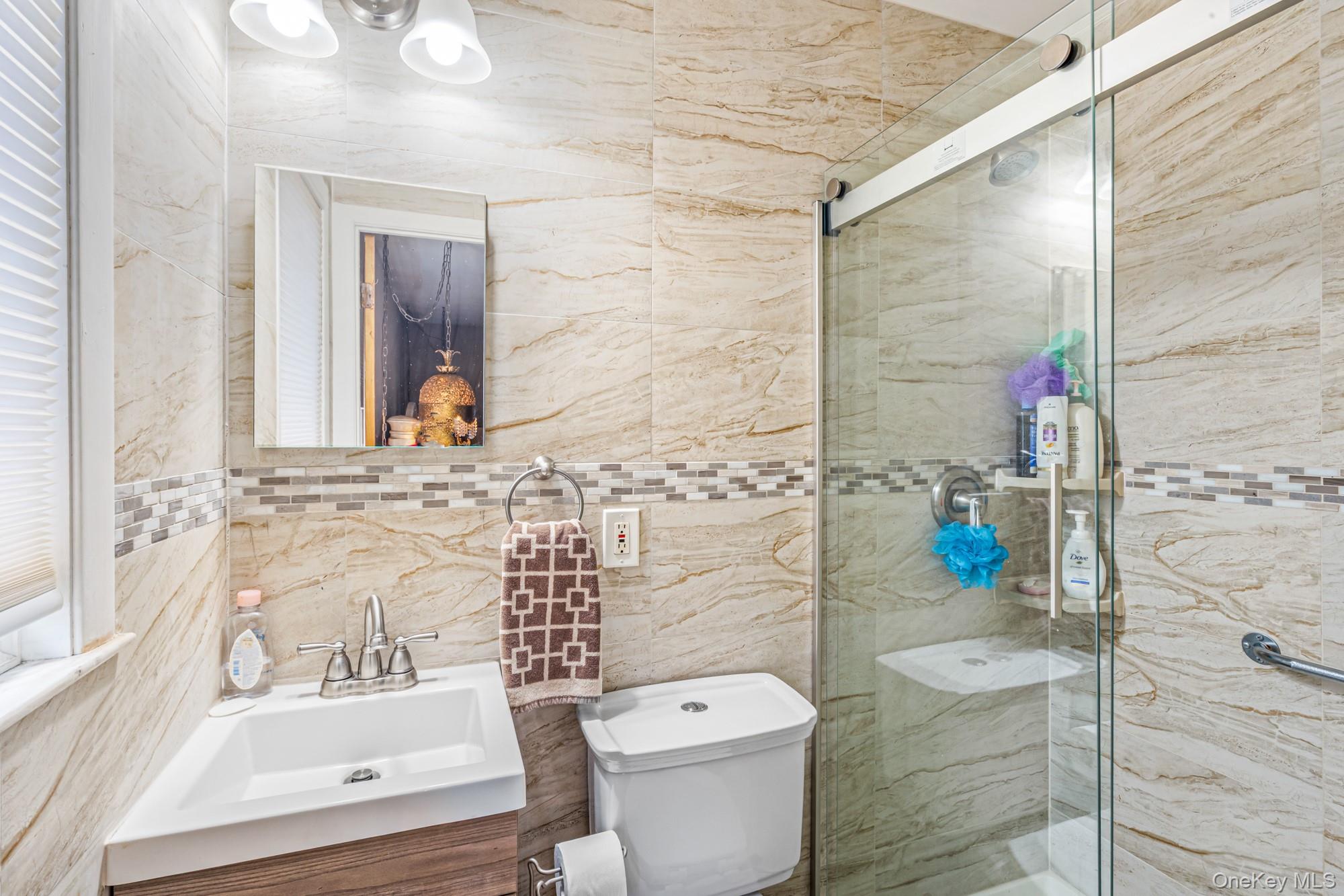 #14 photo, 14-07 158th Street, クイーンズ区 Beechhurst , NY 11357