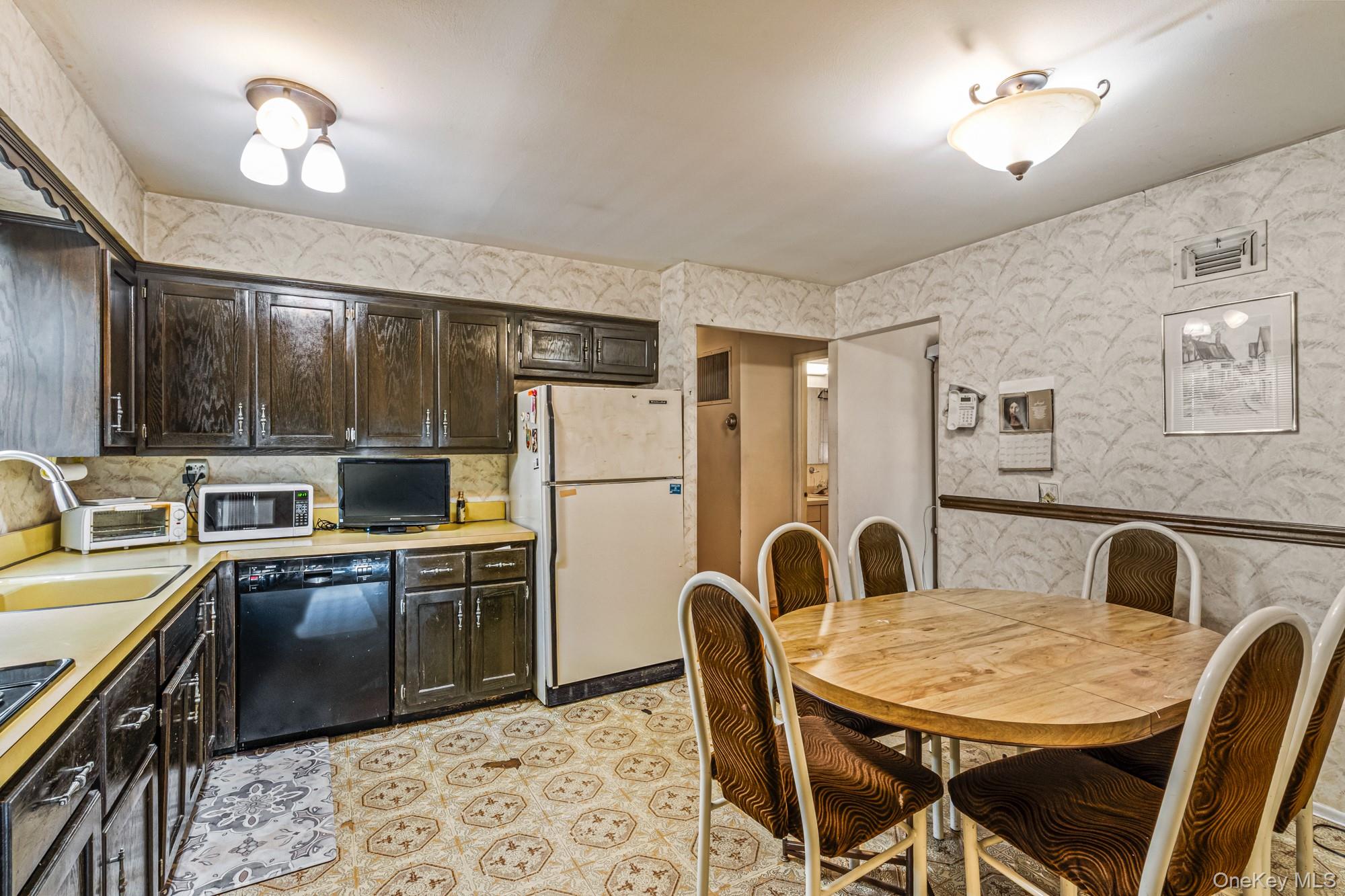 #9 photo, 14-07 158th Street, クイーンズ区 Beechhurst , NY 11357