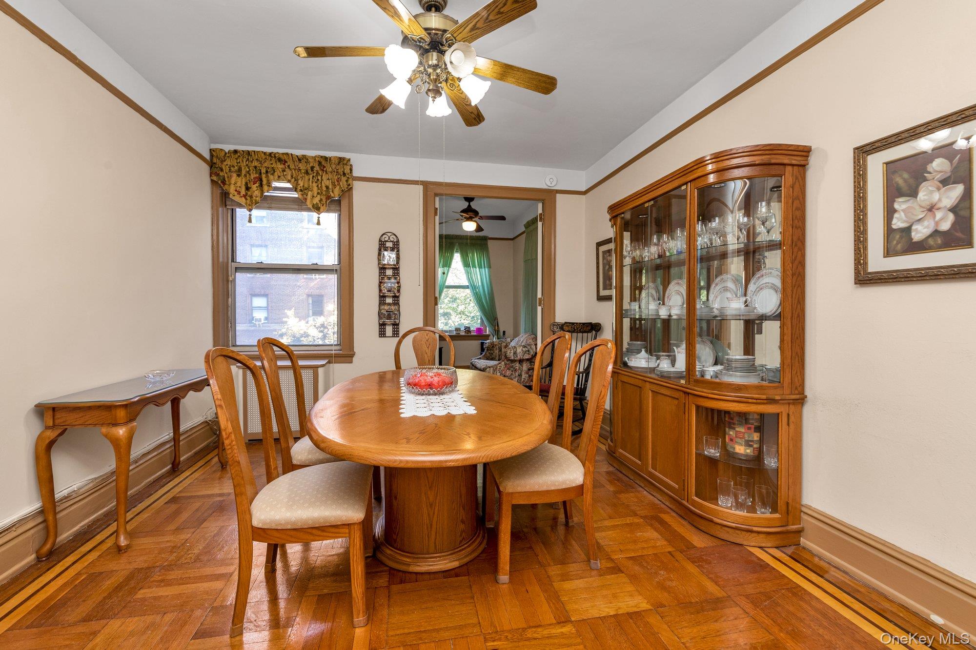 #5 photo, 37-28 80th Street, クイーンズ区 Jackson Heights , NY 11372