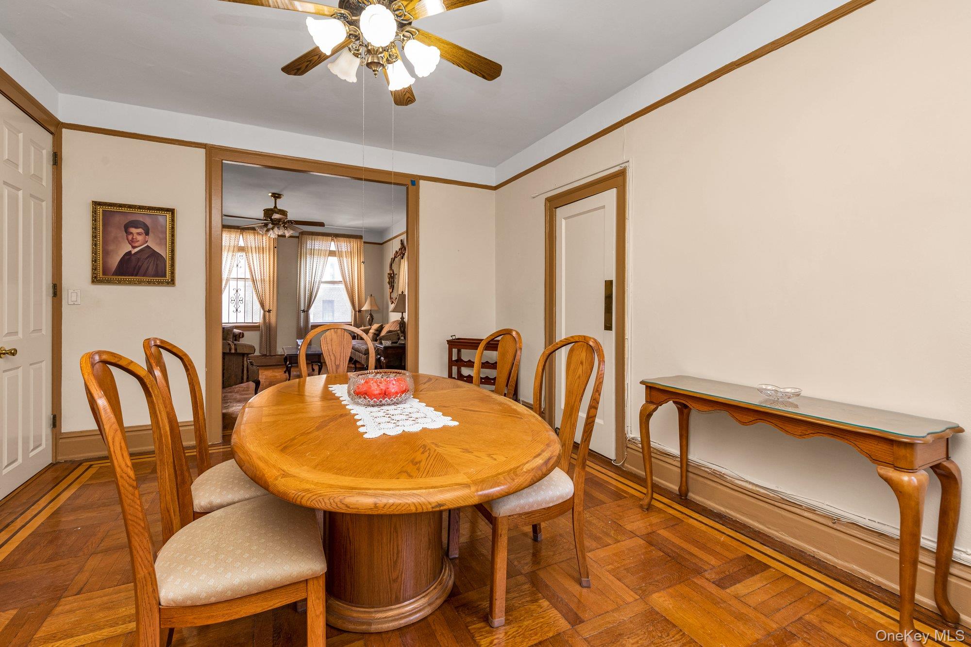 #6 photo, 37-28 80th Street, クイーンズ区 Jackson Heights , NY 11372