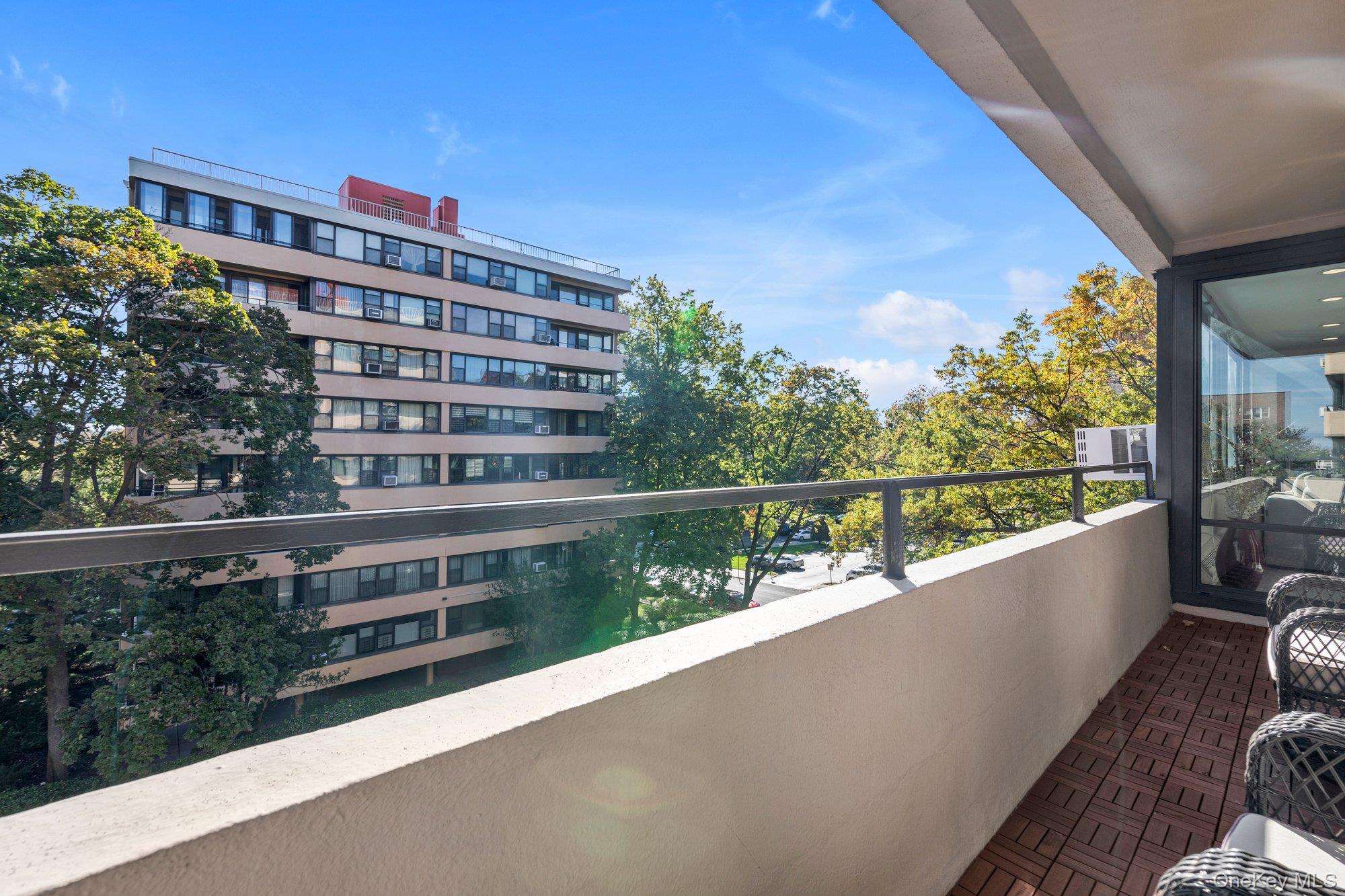 #12 photo, 162-31 9th, クイーンズ区 Beechhurst , NY 11357