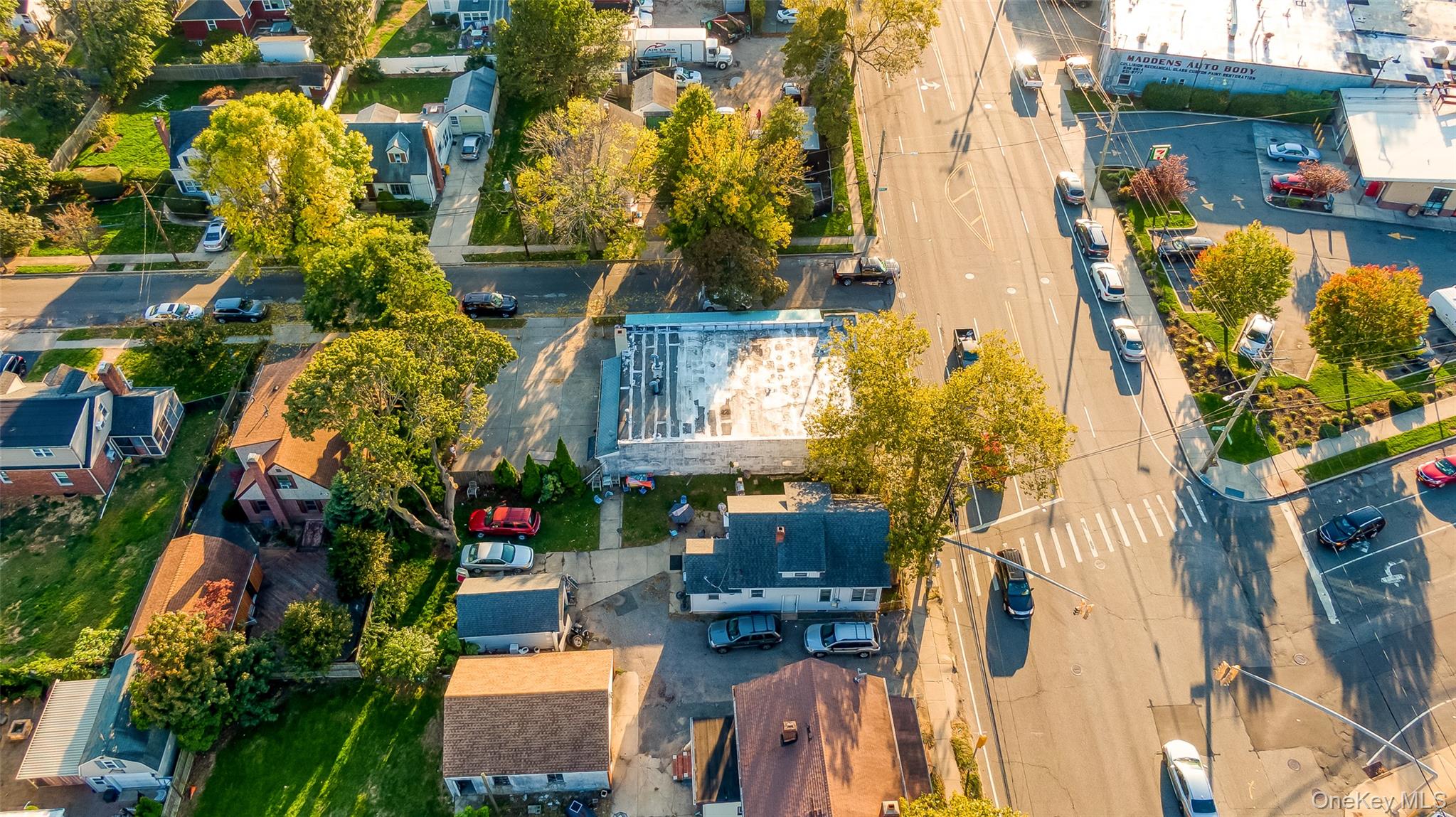 #12 photo, 155 Woodbury Road, ナッソー郡 Hicksville , NY 11801