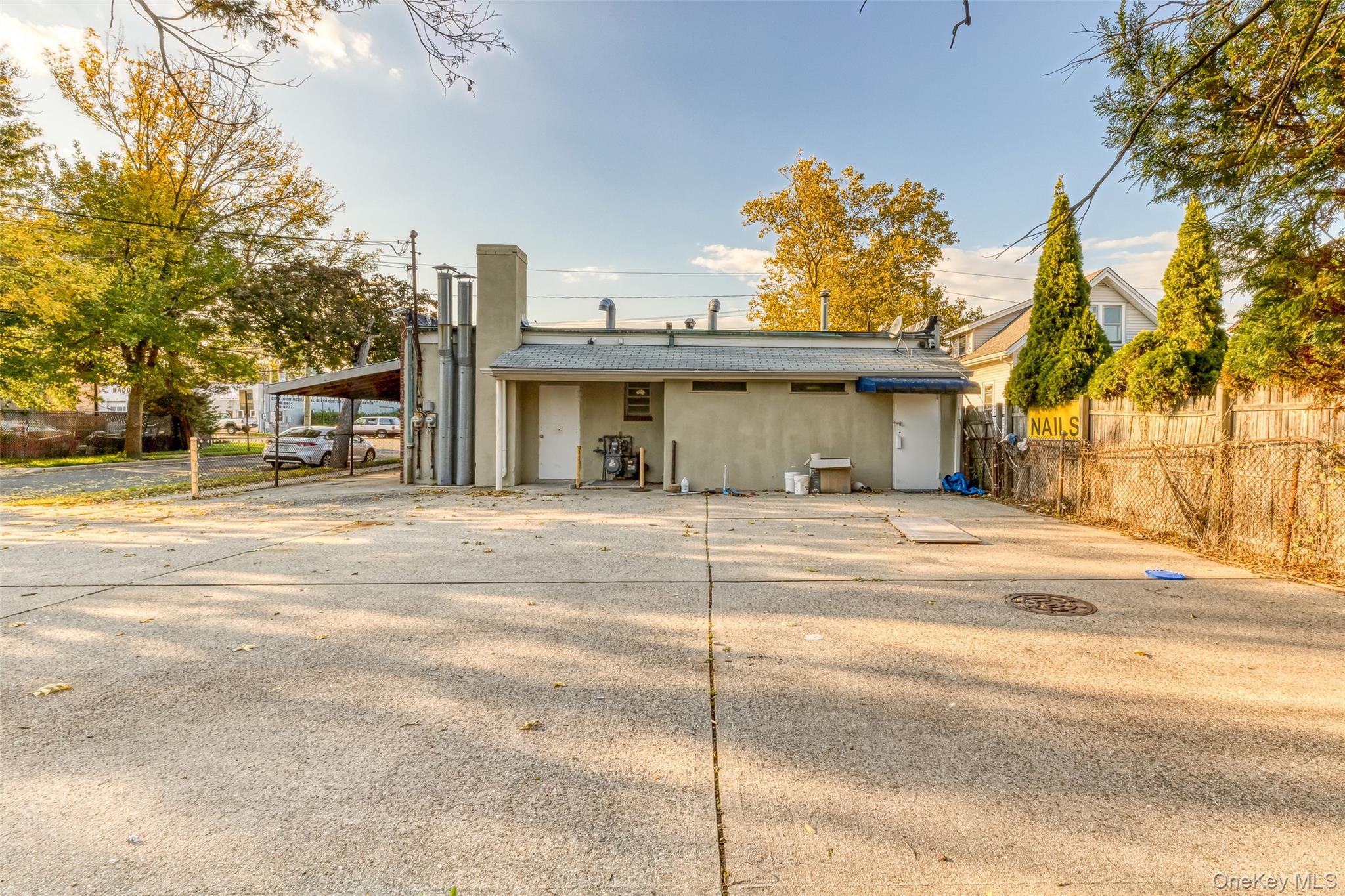 #3 photo, 155 Woodbury Road, ナッソー郡 Hicksville , NY 11801