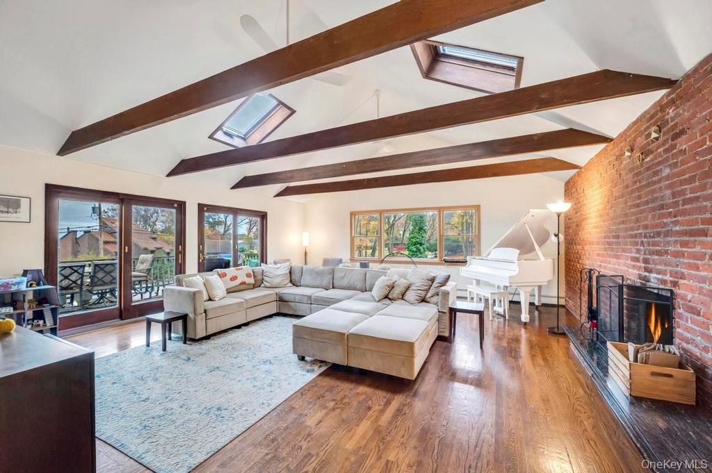 #17 photo, 39 Bevin Road, Northport , NY 11768