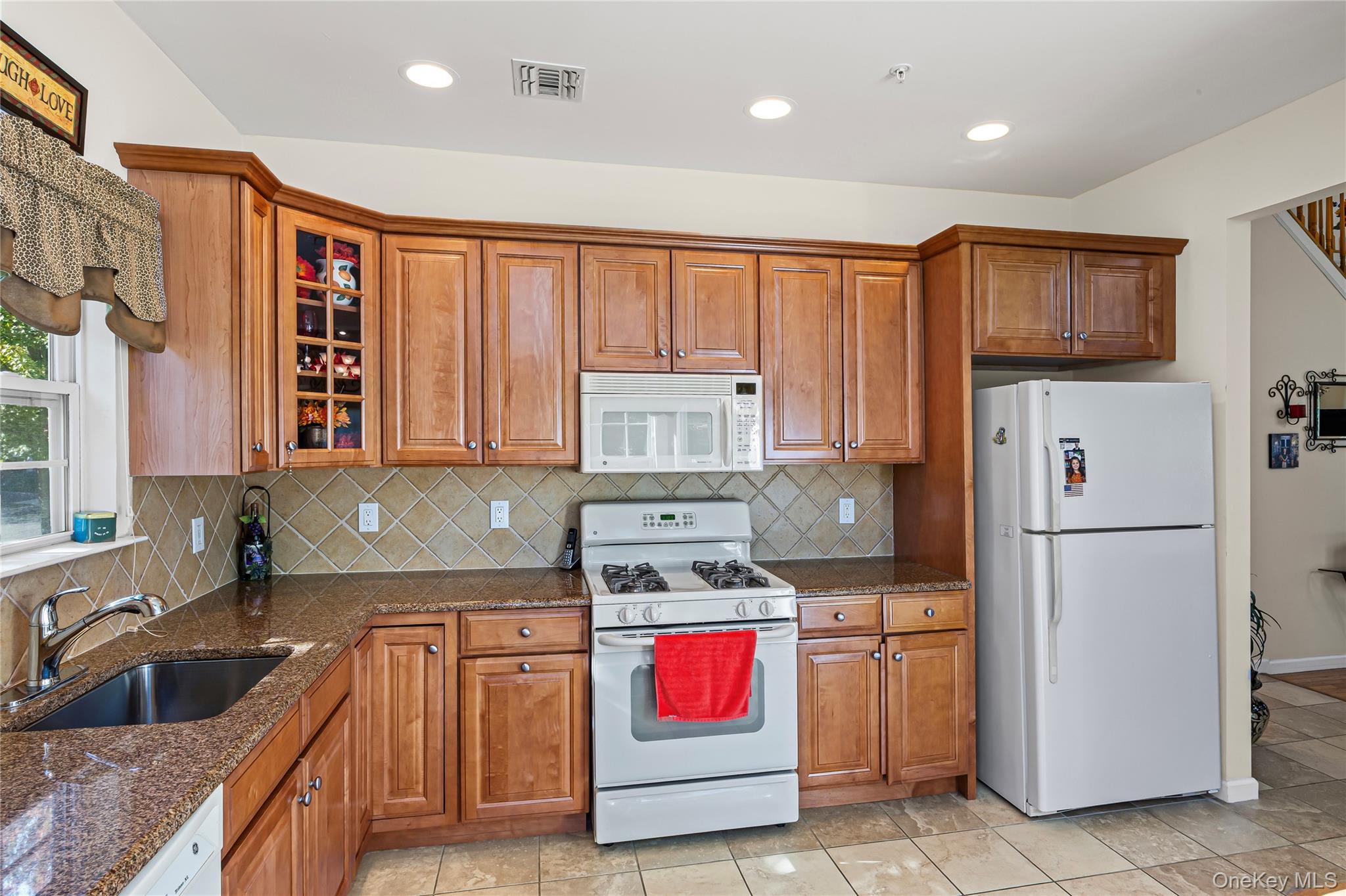 #15 photo, 48 Avery Lane, サフォーク郡 Miller Place , NY 11764