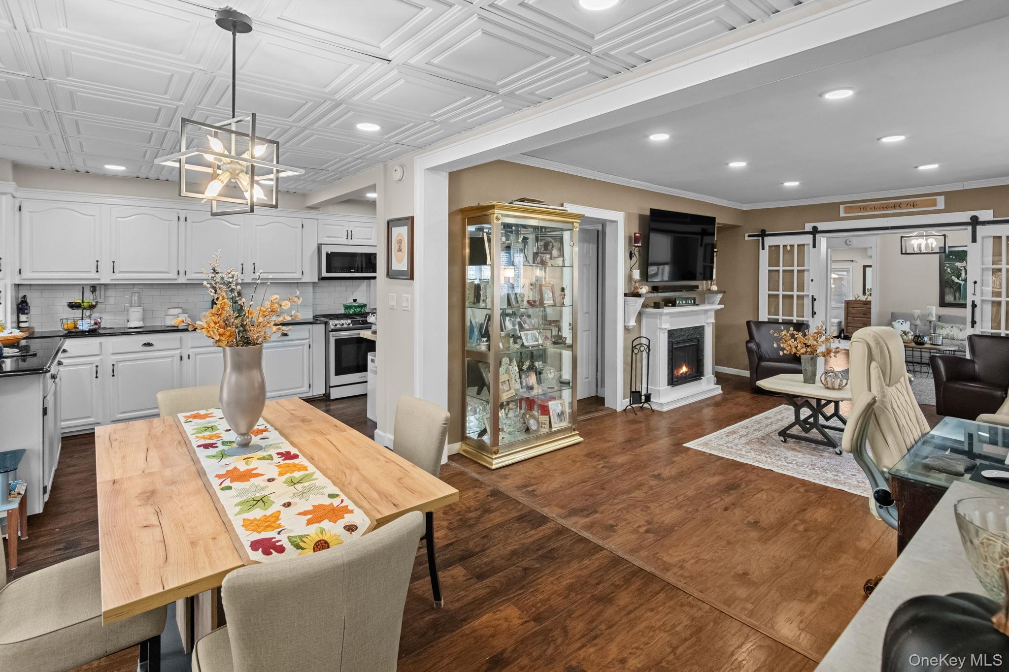 #11 photo, 3210 Country Club Road, ブロンクス区 Bronx , NY 10465