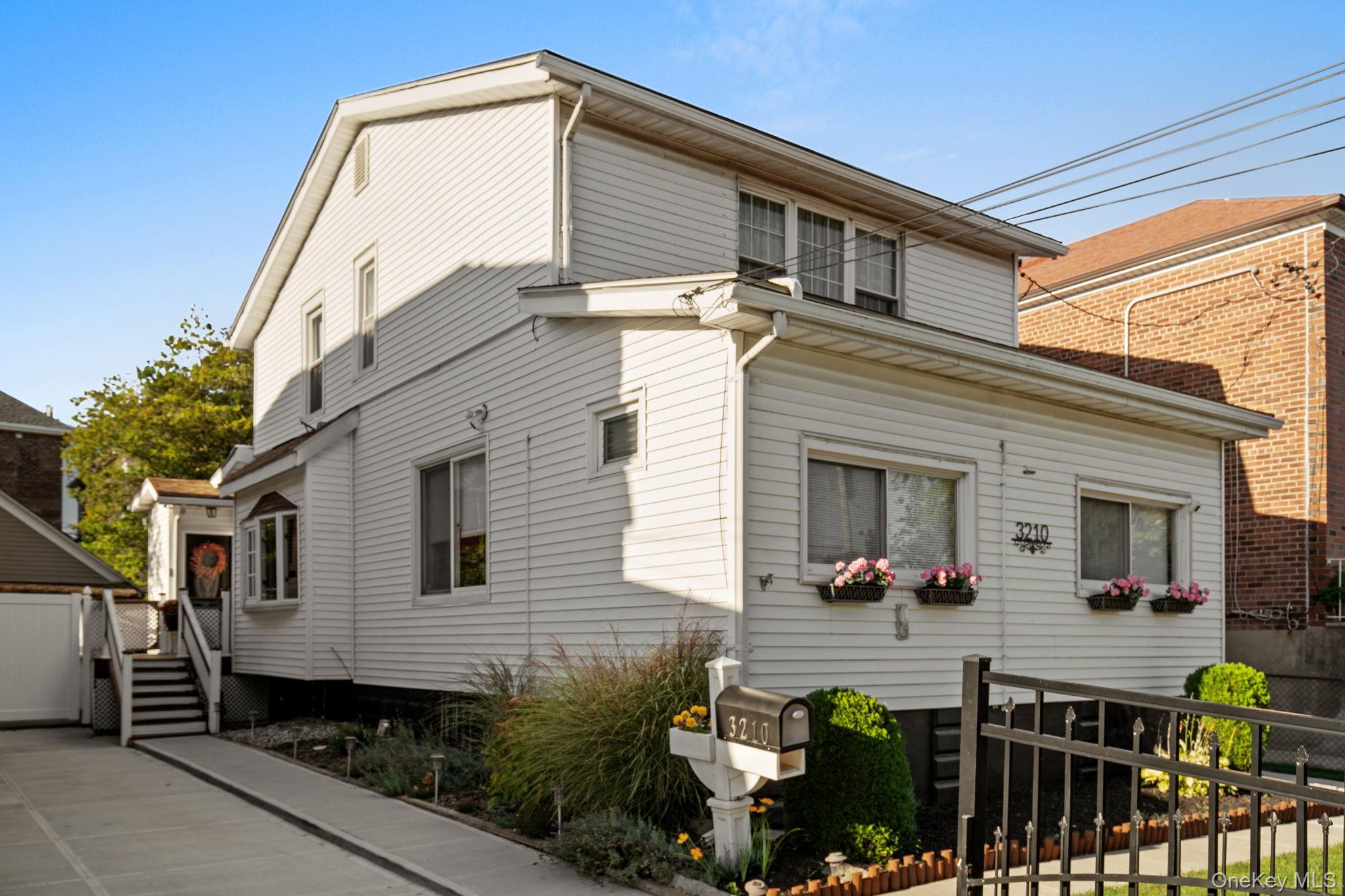 #4 photo, 3210 Country Club Road, ブロンクス区 Bronx , NY 10465