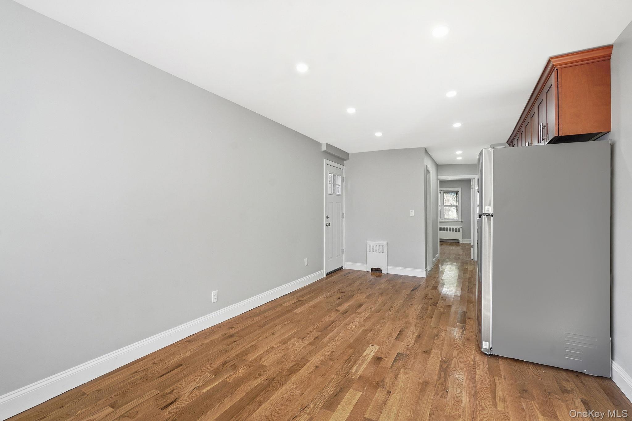 #14 photo, 2943 Yates Avenue, ブロンクス区 Bronx , NY 10469