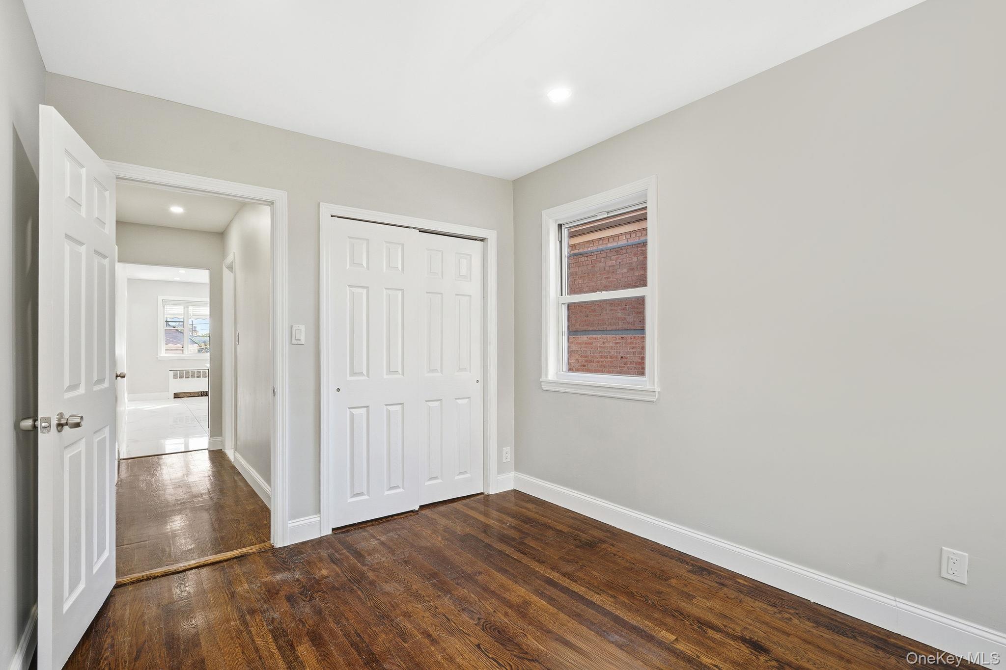 #6 photo, 2943 Yates Avenue, ブロンクス区 Bronx , NY 10469