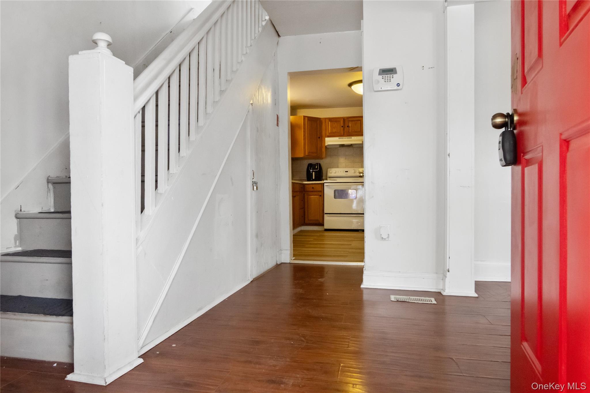 #10 photo, 11 Capron Street, Walden , NY 12586