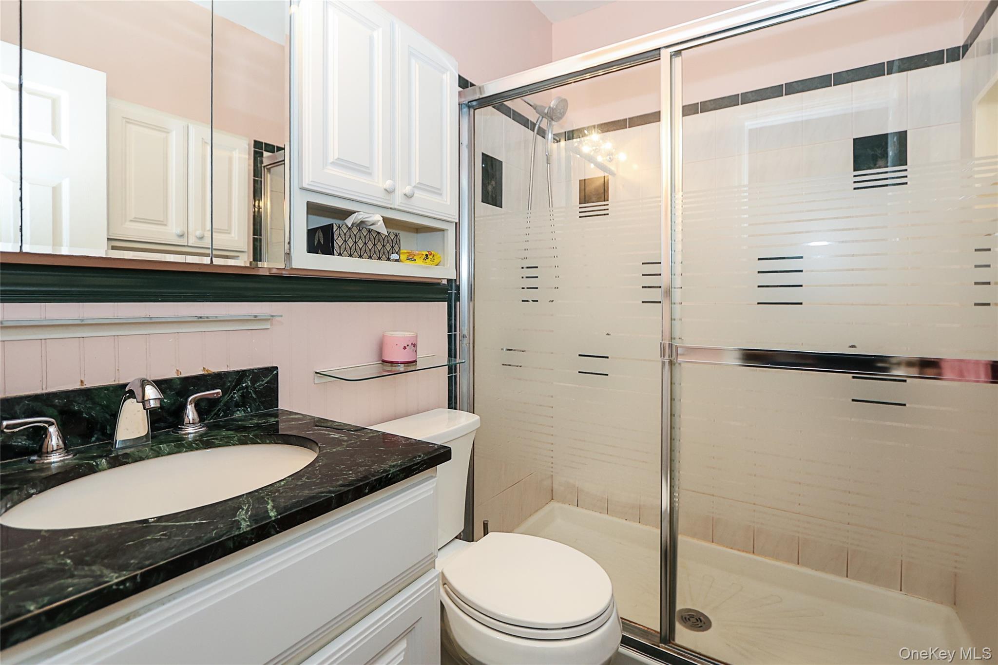 #17 photo, 23 Stratford, ナッソー郡 Williston Park , NY 11596