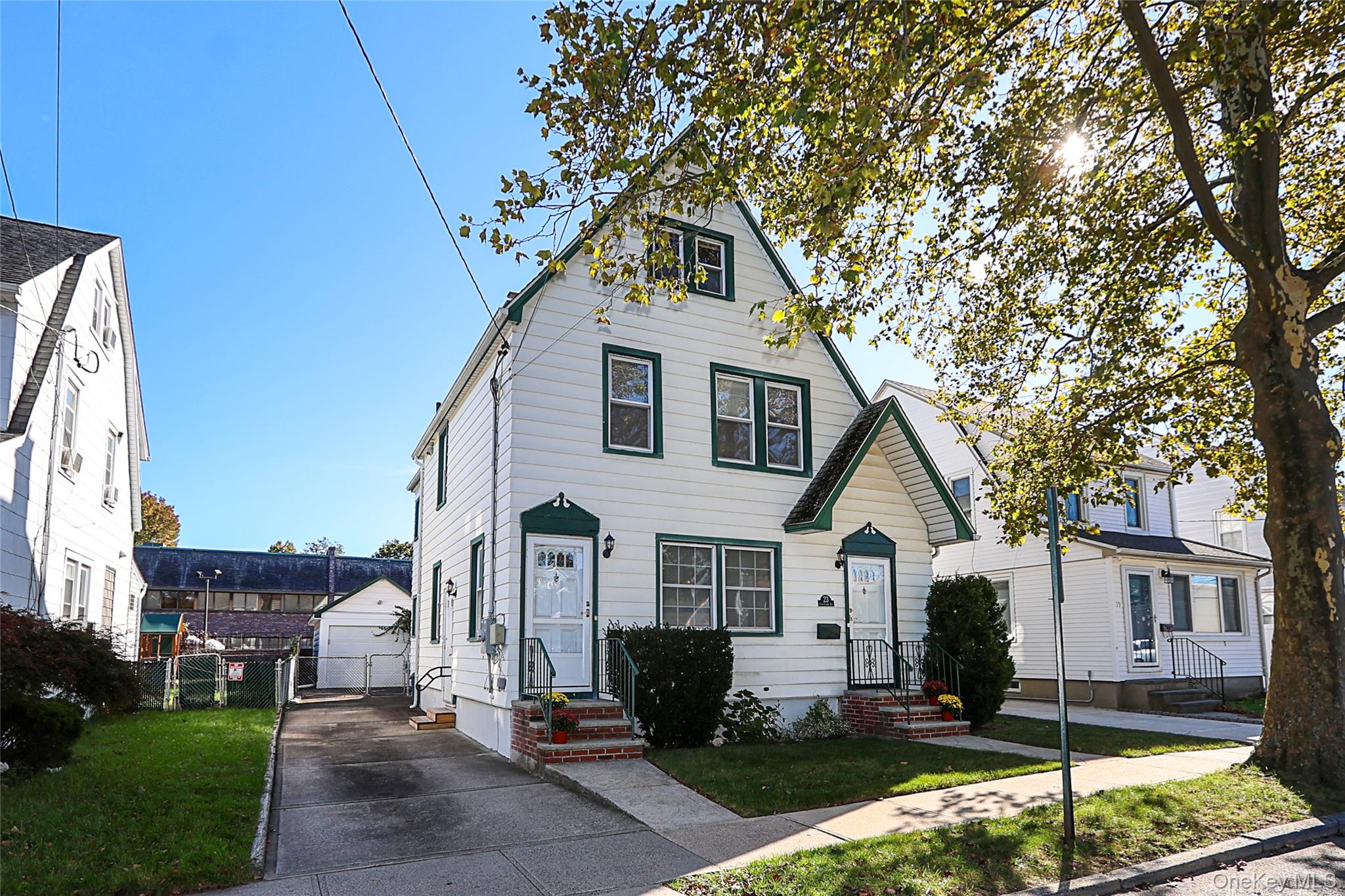 #2 photo, 23 Stratford, ナッソー郡 Williston Park , NY 11596